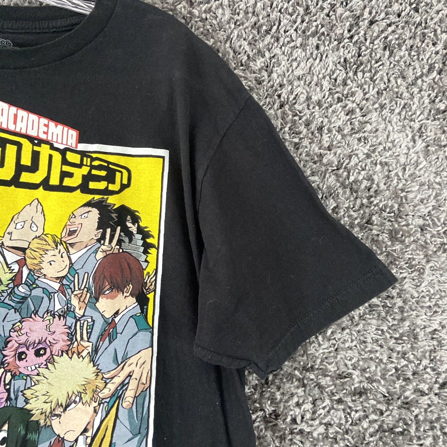 Vintage My Hero Academia Shirt Adult Large Black Short Sleeve Graphic Tee Size US 33 - 4 Thumbnail