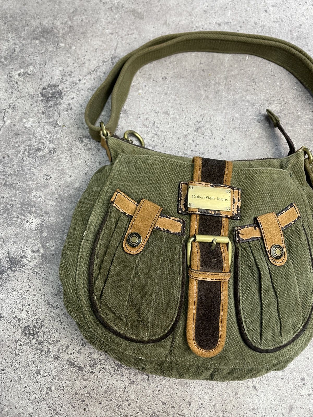 Calvin Klein Vintage Y2K Calvin Klein 00s Velvet Leather Bag Kmrii Style Size ONE SIZE - 7 Thumbnail