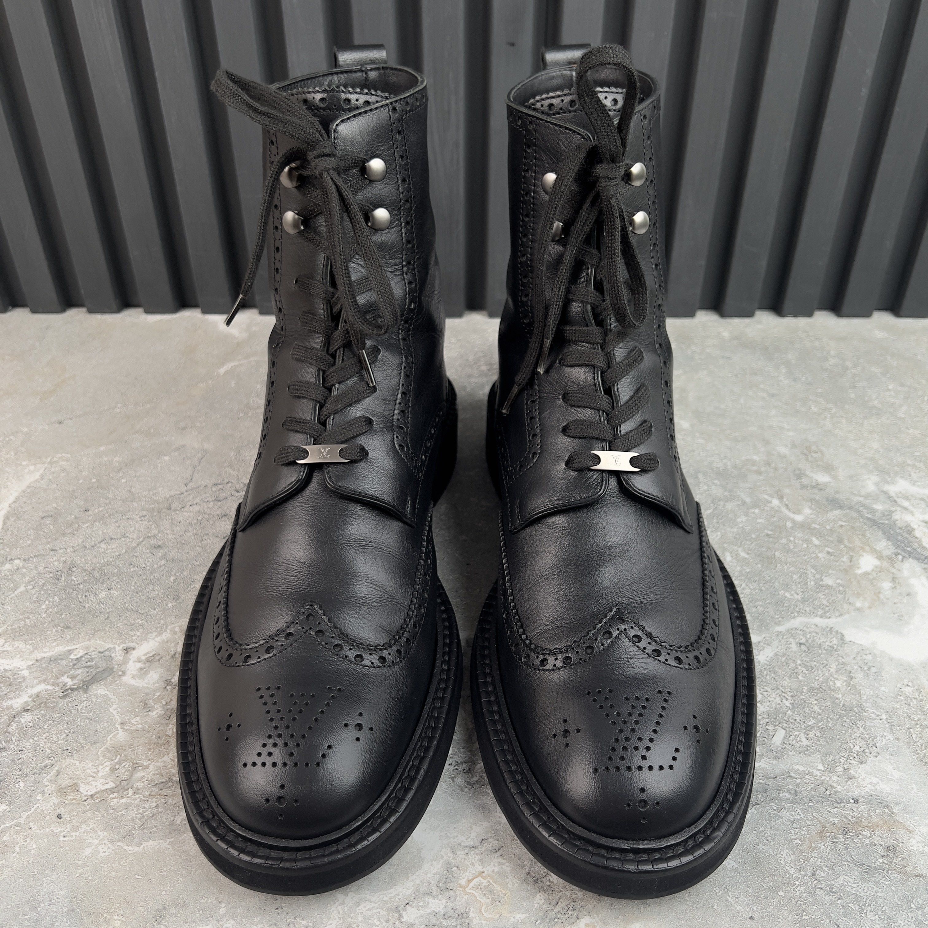 Louis Vuitton Combat Boots LV Medallion Wingtip Perforated Black Leather Size US 10.5 / EU 43-44 - 2 Thumbnail