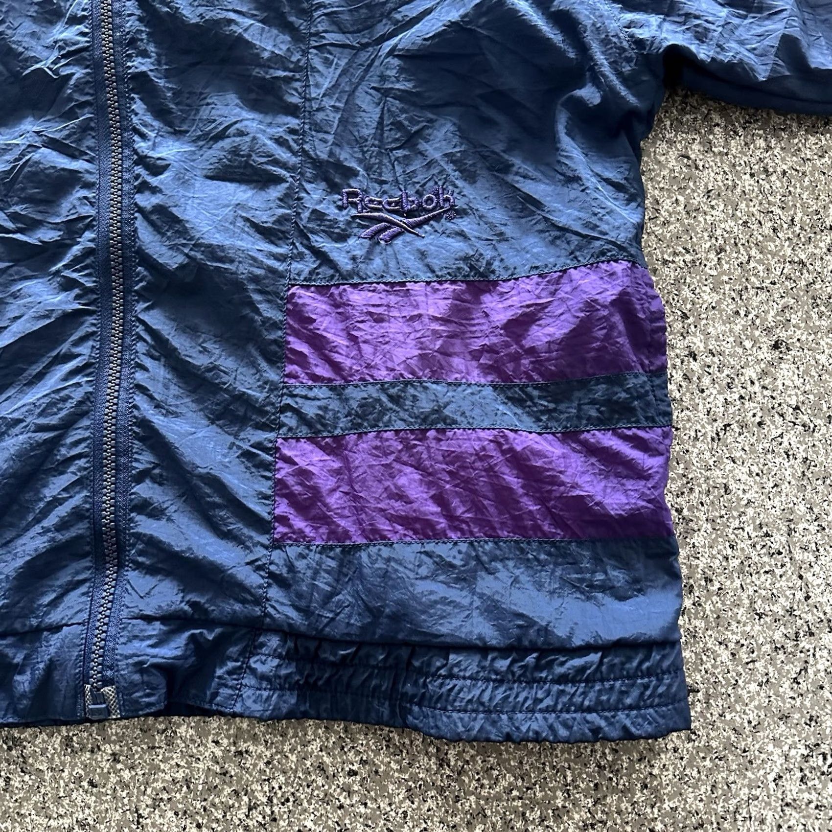 Reebok Vintage Reebok Track Jacket Mens M Lightweight Windbreaker Full Zip Navy Purple Size US M / EU 48-50 / 2 - 2 Thumbnail
