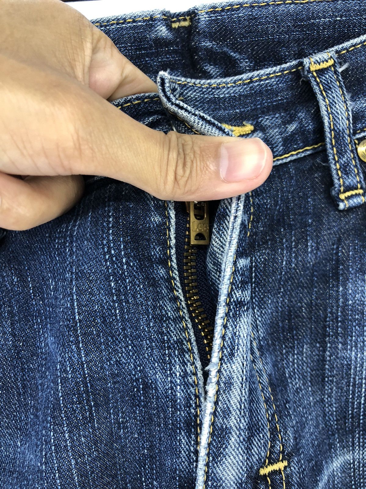 Lee Vintage Lee Rider Distressed Faded Blue Jeans Size US 31 - 8 Thumbnail