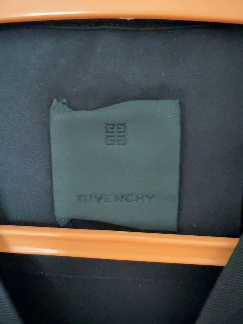 Givenchy Givenchy Crystal Studs Short-Sleeve T-Shirt, Gothic Design Size US S / EU 44-46 / 1 - 3 Thumbnail