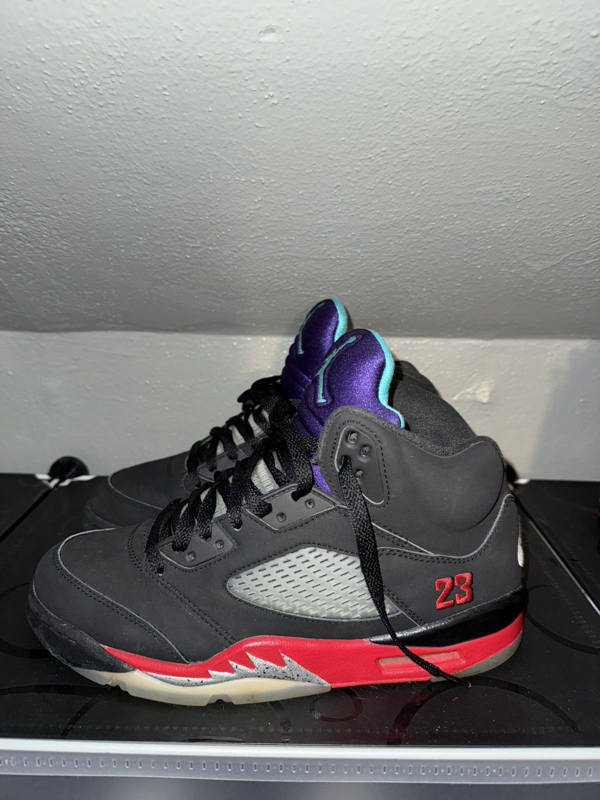 Jordan Brand Air Jordan 5 Top 3 Size US 8.5 / EU 41-42 - 2 Thumbnail