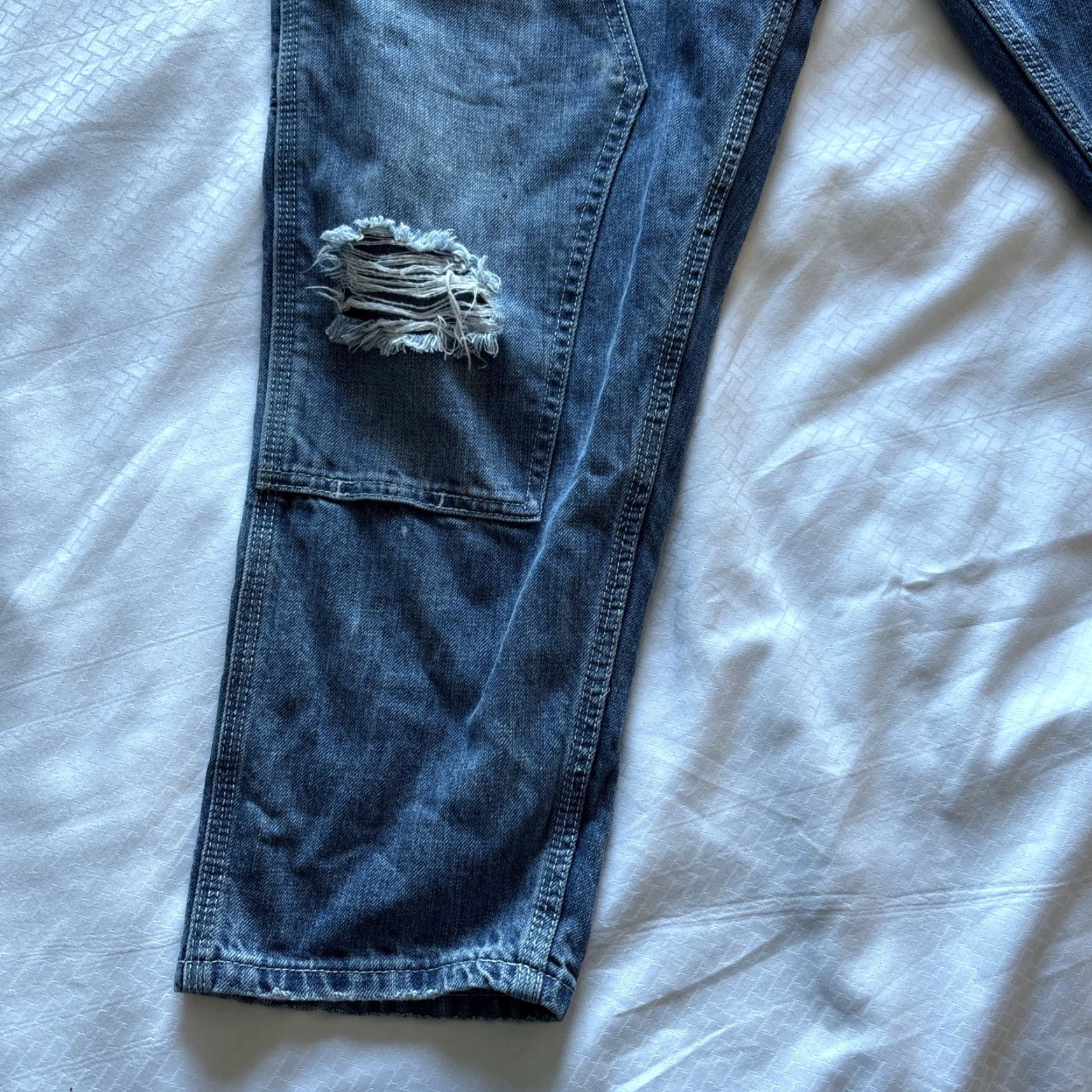 Doublet MDNS Madness Jeans Double Knee Faded Painted Distressed Suspenders Large Mens Jeans Distressed Blue 24in Inseam L Regular, Tapered, Pre-owned Size US 33 - 3 Thumbnail