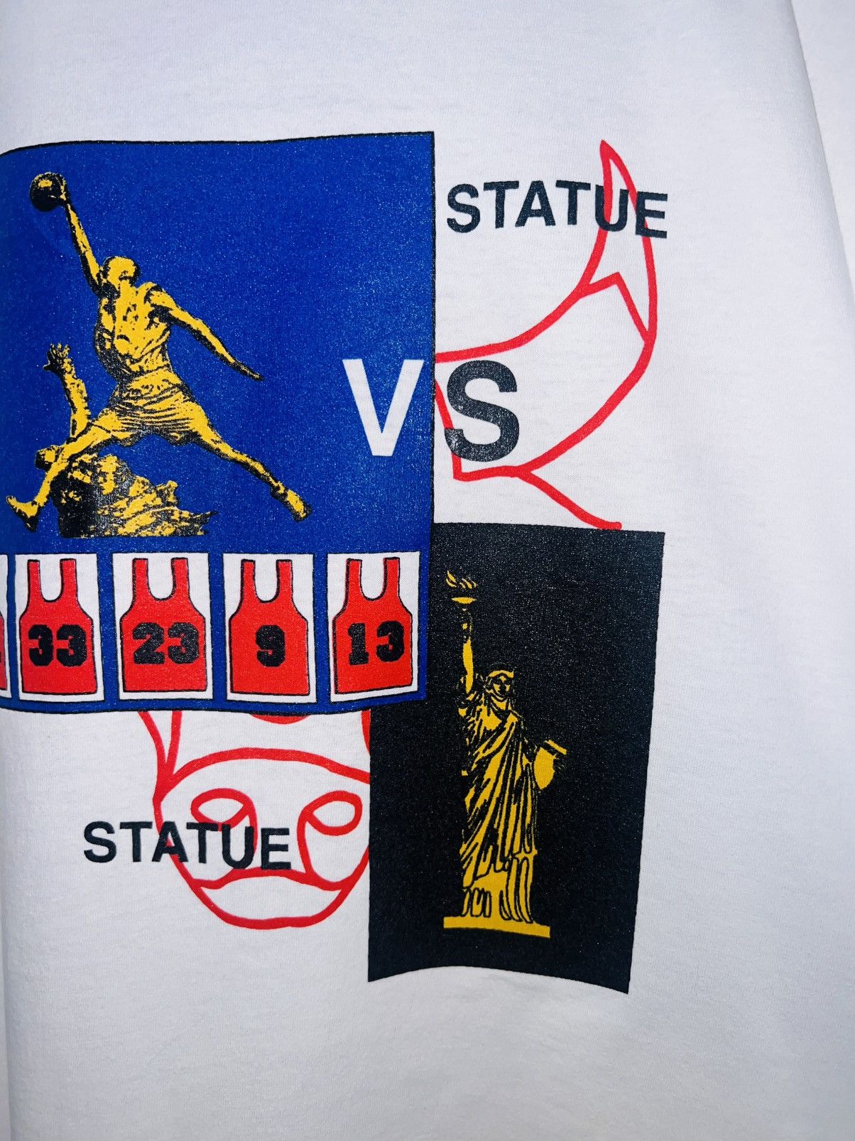 Fruit Of The Loom VTG Air Jordan 90s AOP ‘Statue vs Statue’ Single Stitch Size US XXL / EU 58 / 5 - 10 Thumbnail
