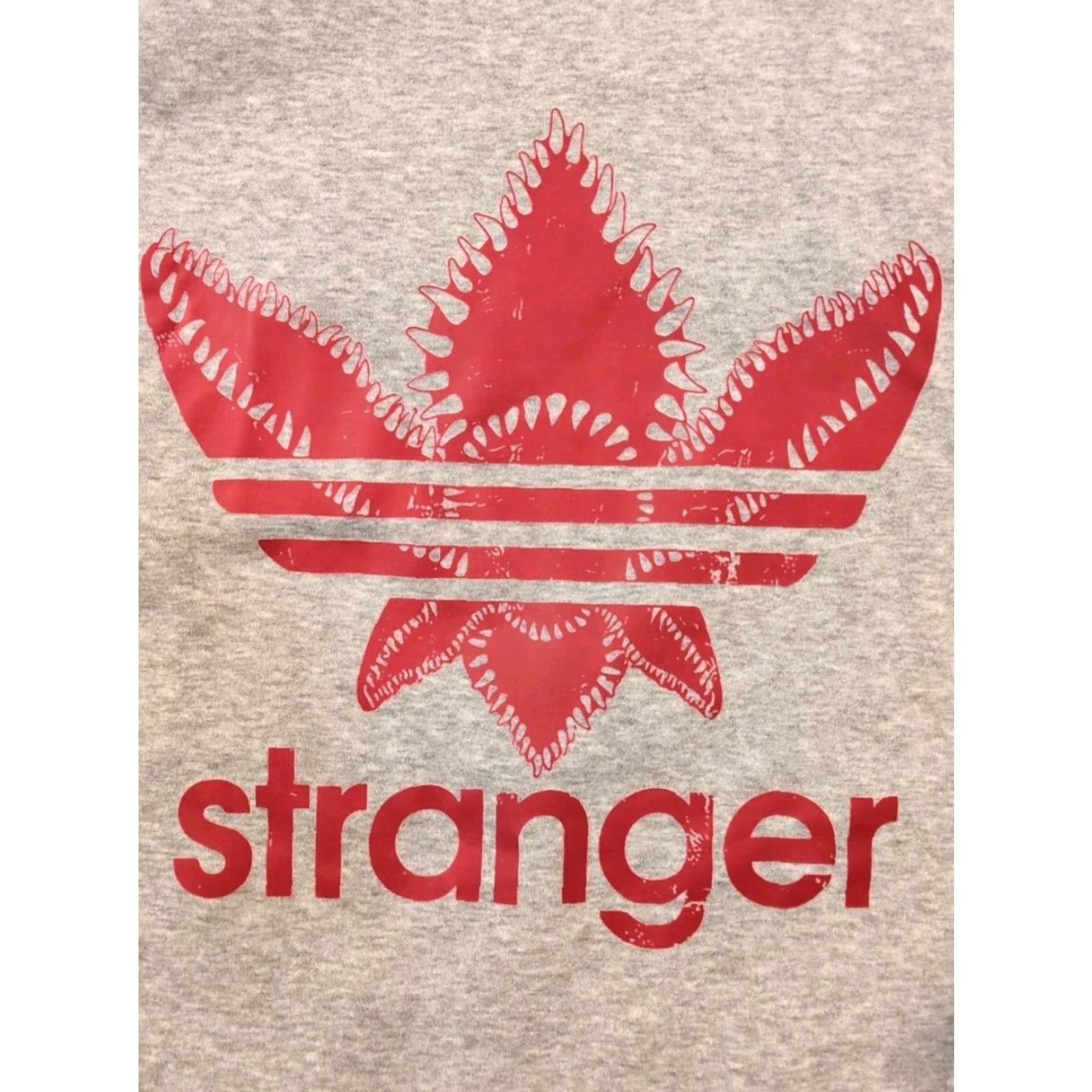 Vintage VINTAGE Stranger Things Hoodie Pullover Unbranded Unisex XL Gray Logo Graphic Print Pullover Sweatshirt Mens Boys? Size US XL / EU 56 / 4 - 2 Thumbnail