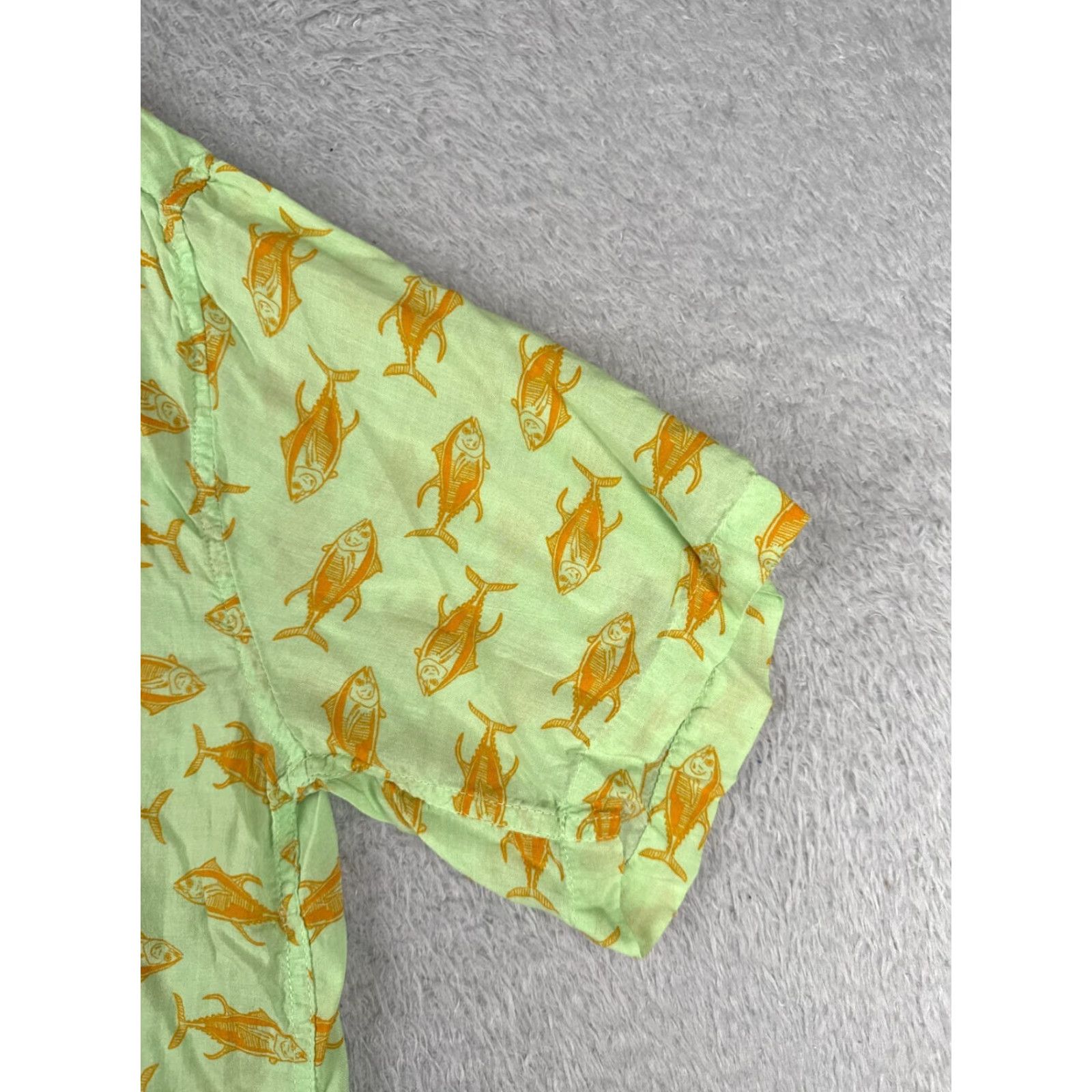 Vintage Dip Shirt Men Hawaiian Button-Up Short Sleeve 100% Modal Green Red Sea Bass Pattern Casual Size US S / EU 44-46 / 1 - 2 Thumbnail