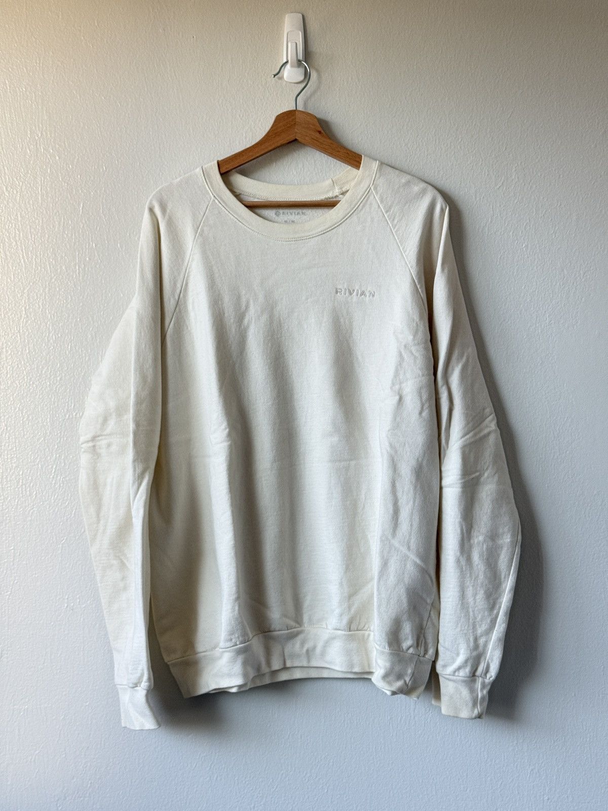 Other Rivian Crewneck Size US XL / EU 56 / 4 - 1 Thumbnail