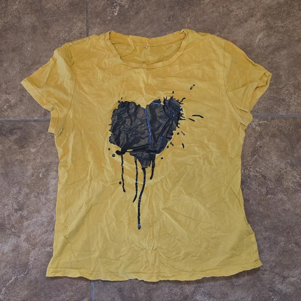 Shein Mustard Black Heart SHEIN Short Sleeve Size L / US 10 / IT 46 - 1 Thumbnail