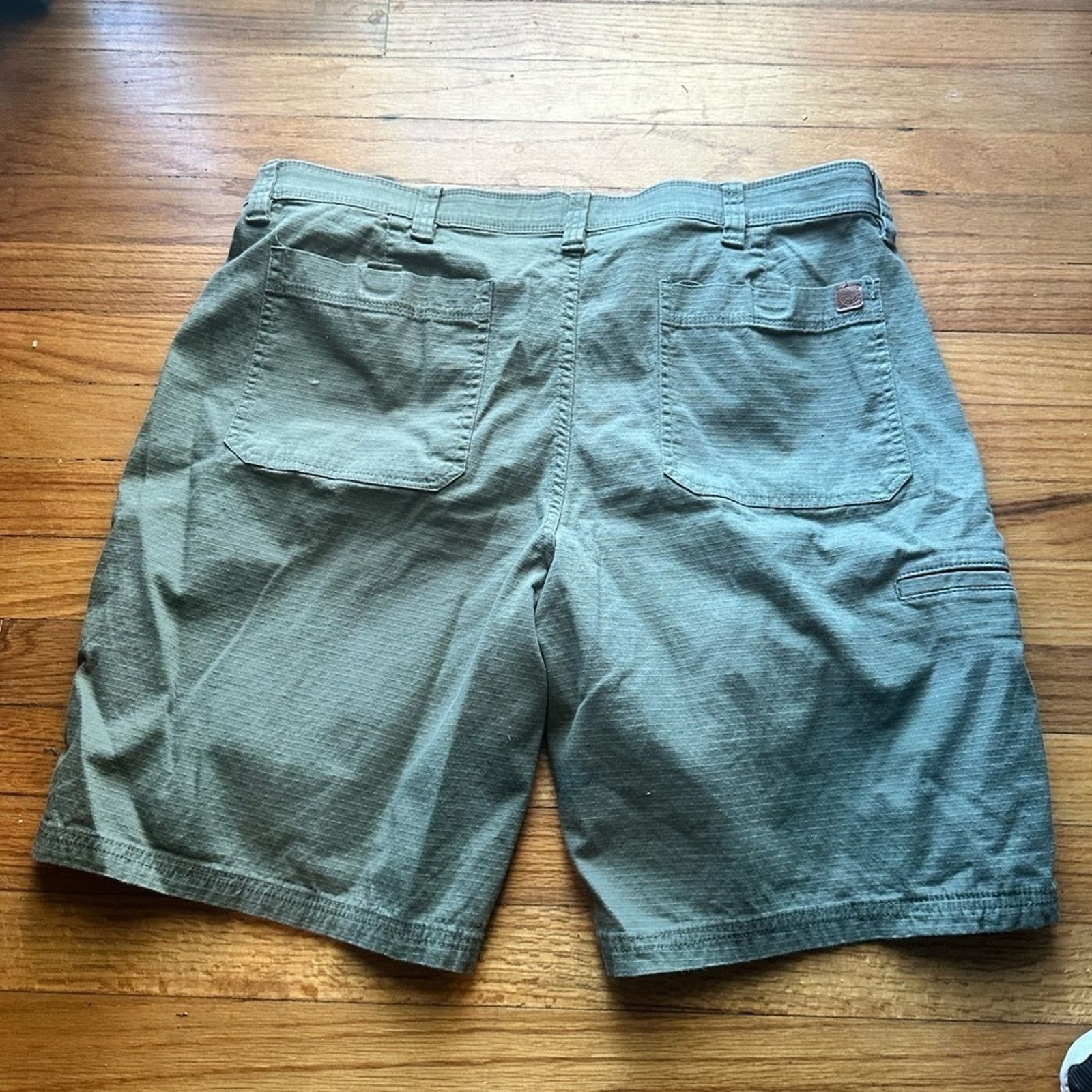 Weatherproof Weatherproof Green Casual Shorts – Size 38 Size US 38 / EU 54 - 4 Thumbnail