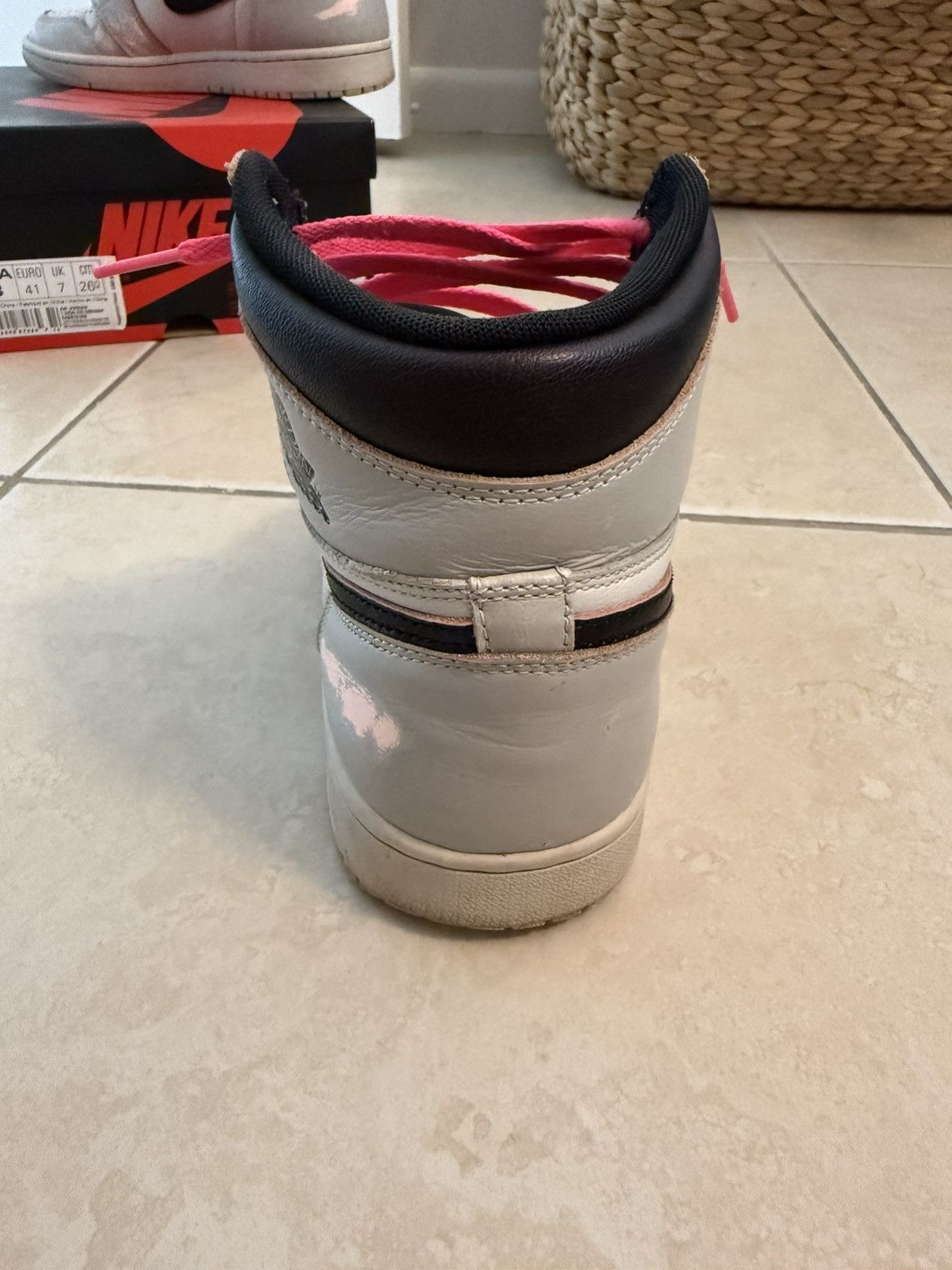 Jordan Brand Air Jordan 1 SB NY to Paris DS Size US 8 / EU 41 - 6 Thumbnail