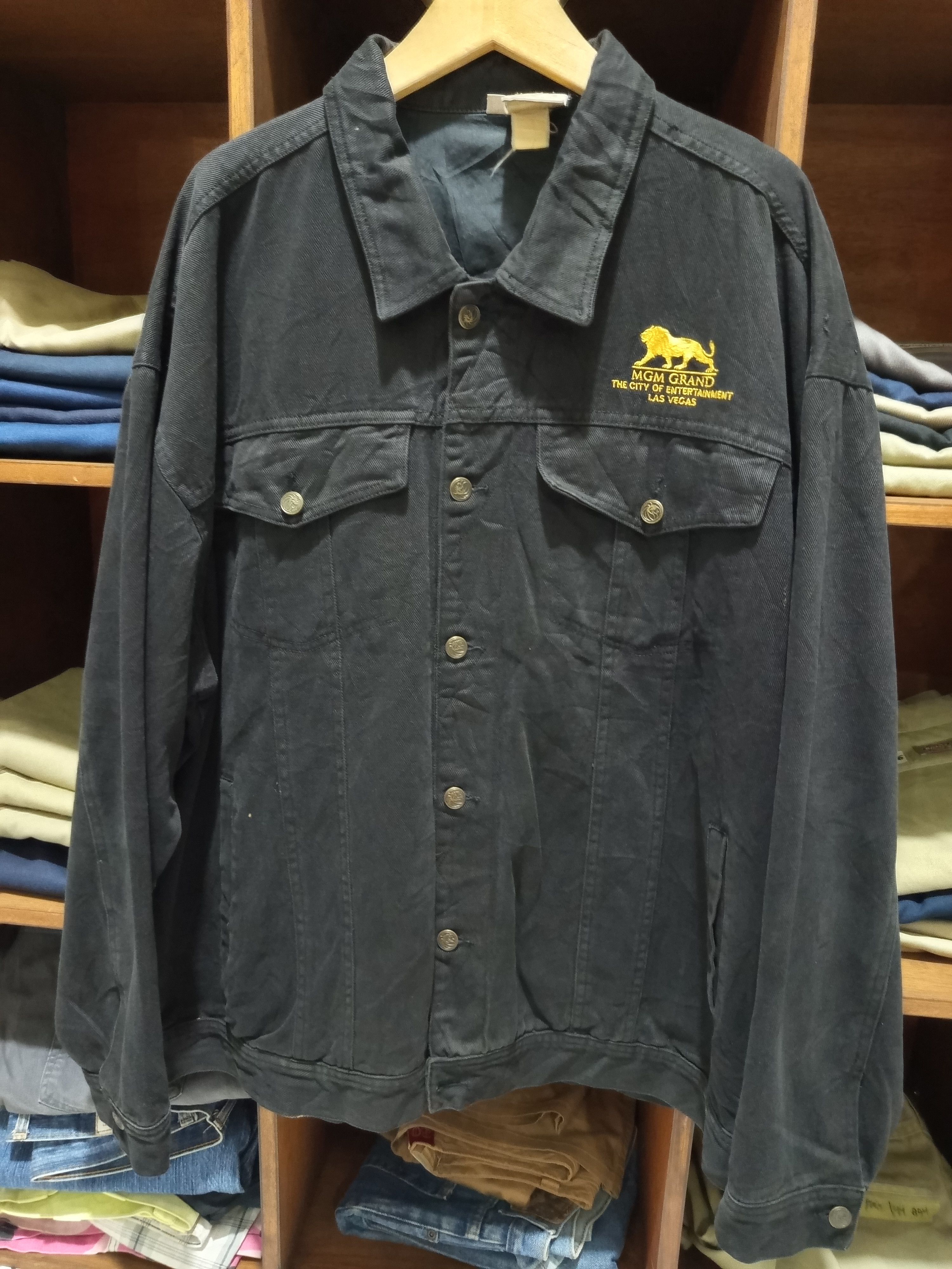 Vintage 1990s MGM Grand Las Vegas Trucker Jacket Size US XXL / EU 58 / 5 - 2 Thumbnail