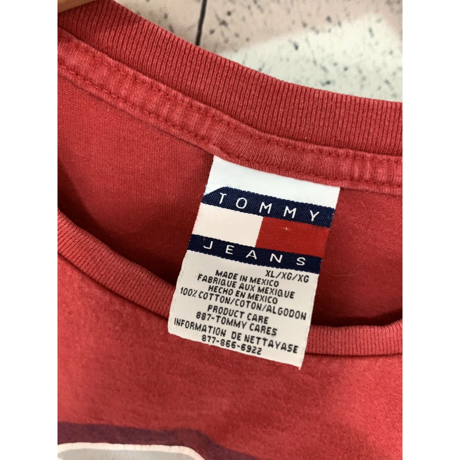 Tommy Hilfiger VTG 90s Tommy Hilfiger Jeans Spell Out Short Sleeve T Shirt Red Men's XL Shirt Graphic Tee Mens 90s Theme Size US XL / EU 56 / 4 - 2 Thumbnail