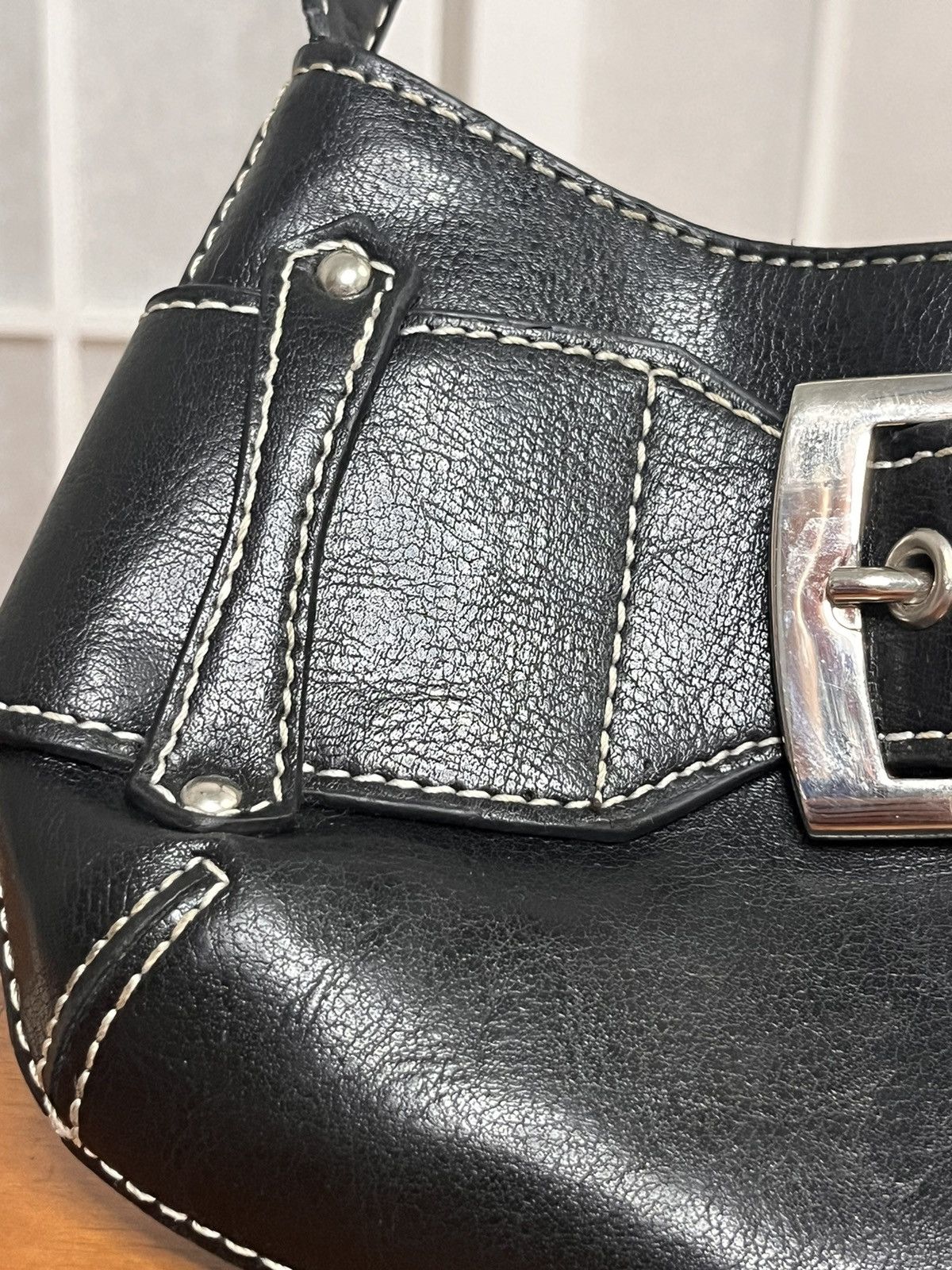 Guess × Vintage Vintage Guess Black Leather Mini Shoulder Bag Size ONE SIZE - 3 Thumbnail