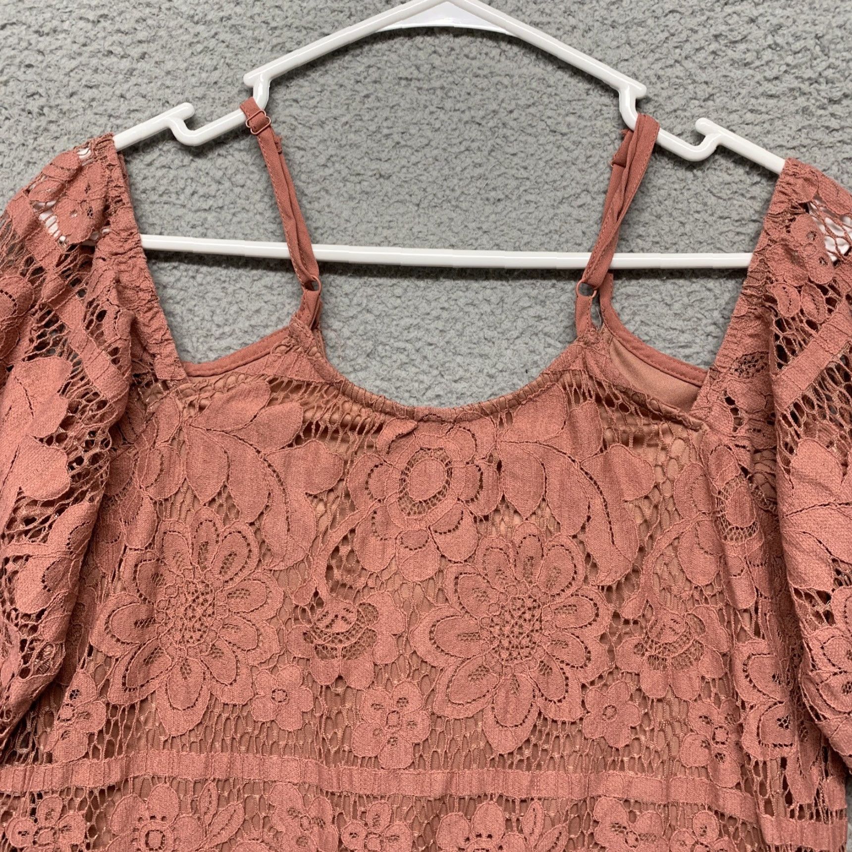 Vintage Xhilaration Dress Women’s XS Lacy Knee Length Dusty Rose Lined Off Shoulders Size XS / US 0-2 / IT 36-38 - 5 Thumbnail