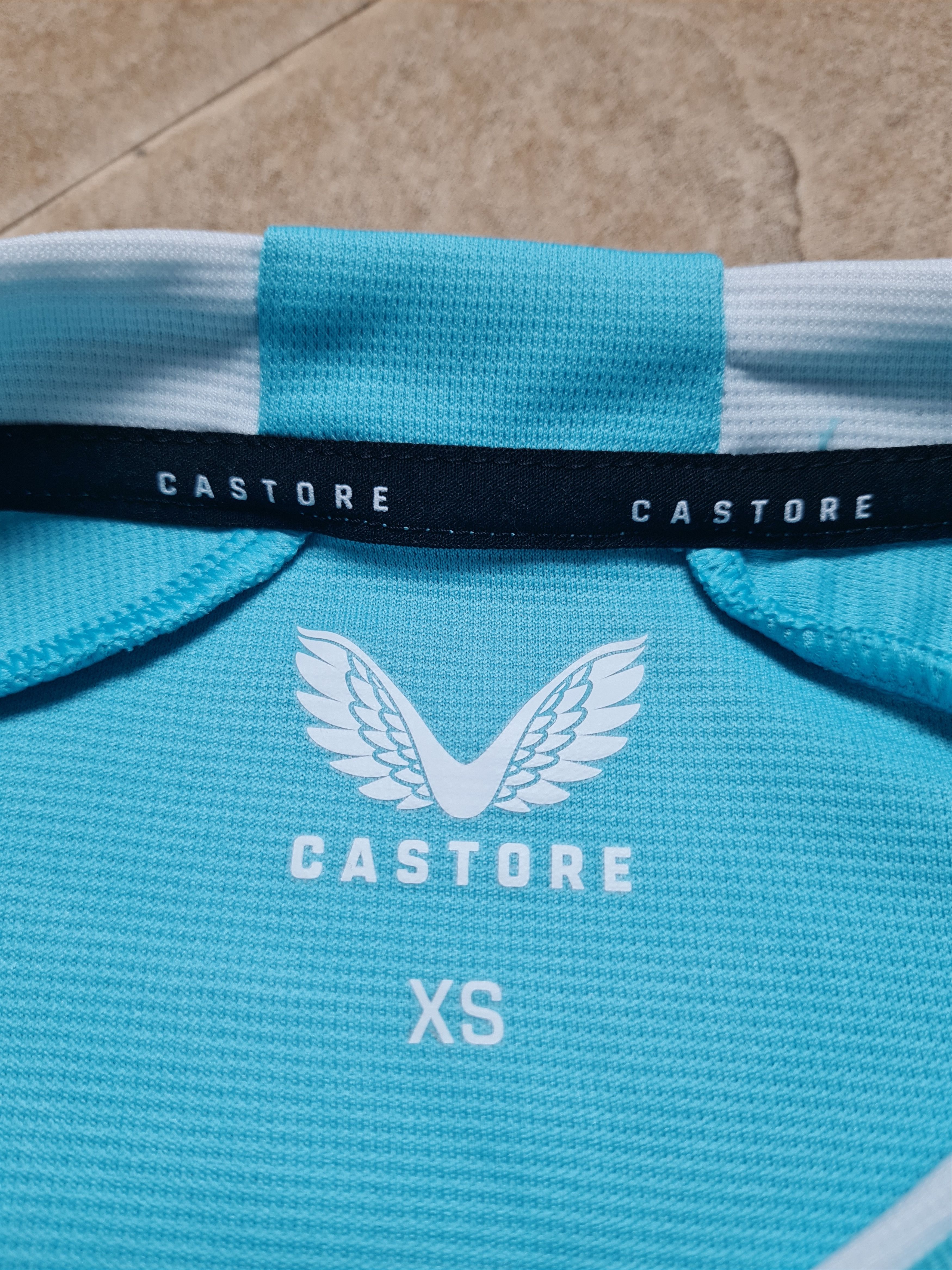 Castore Jersey Wolverhampton Wanderers Long Sleeve 2023/24 Shirt XS Size US XS / EU 42 / 0 - 16 Thumbnail