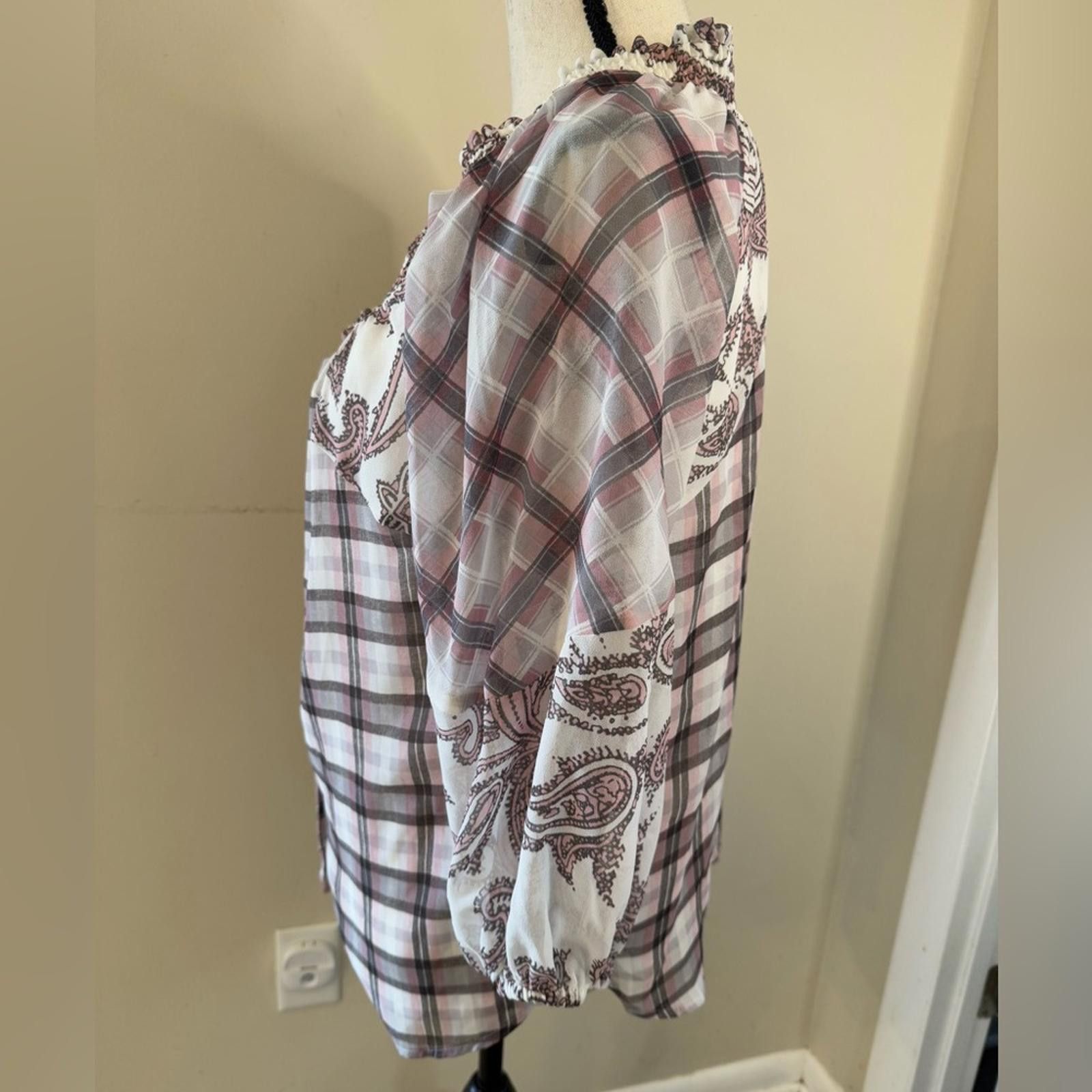 Other Loft pink gray white paisley plaid ruffled top SZ XS Size XS / US 0-2 / IT 36-38 - 2 Thumbnail