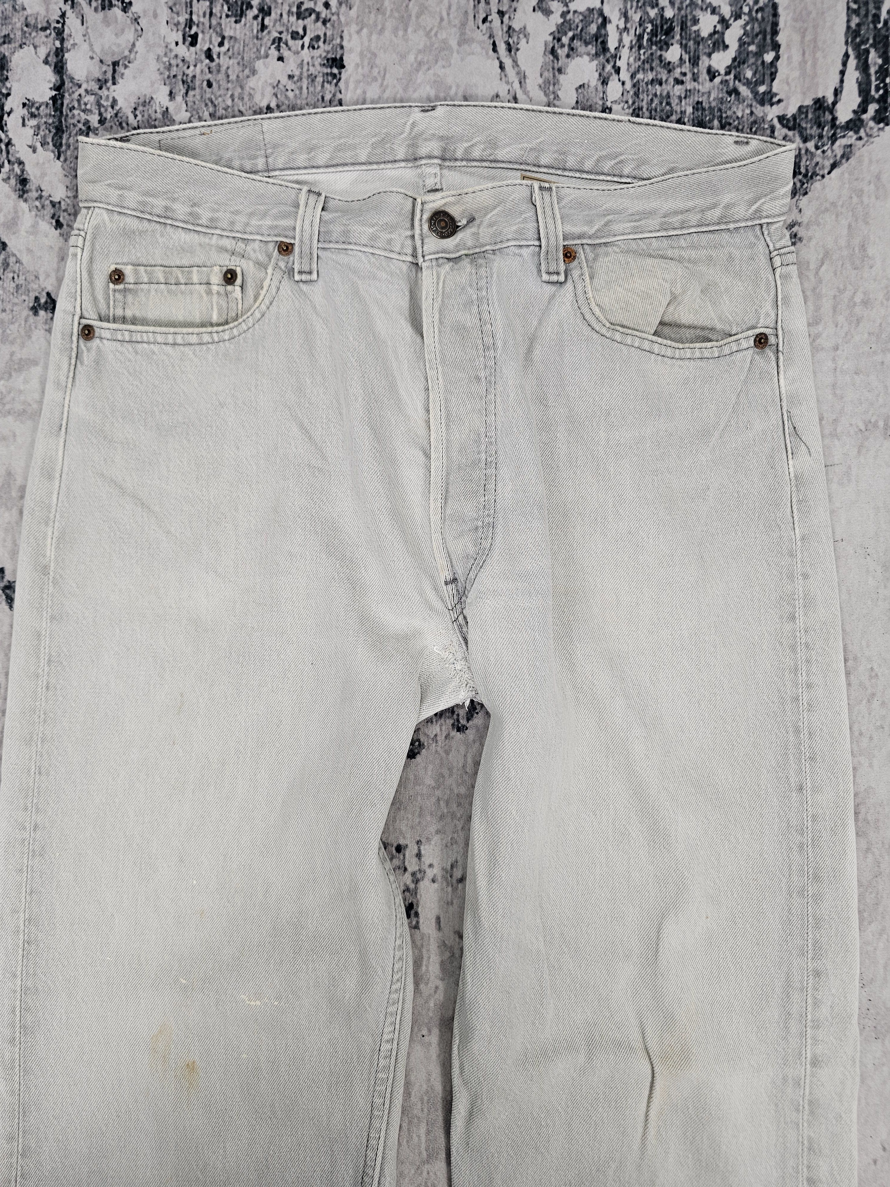 Levi's Vintage Clothing Vtg 90's LEVIS 501 Light Gray Stain Jeans Made In USA L0587 Size US 34 / EU 50 - 7 Thumbnail