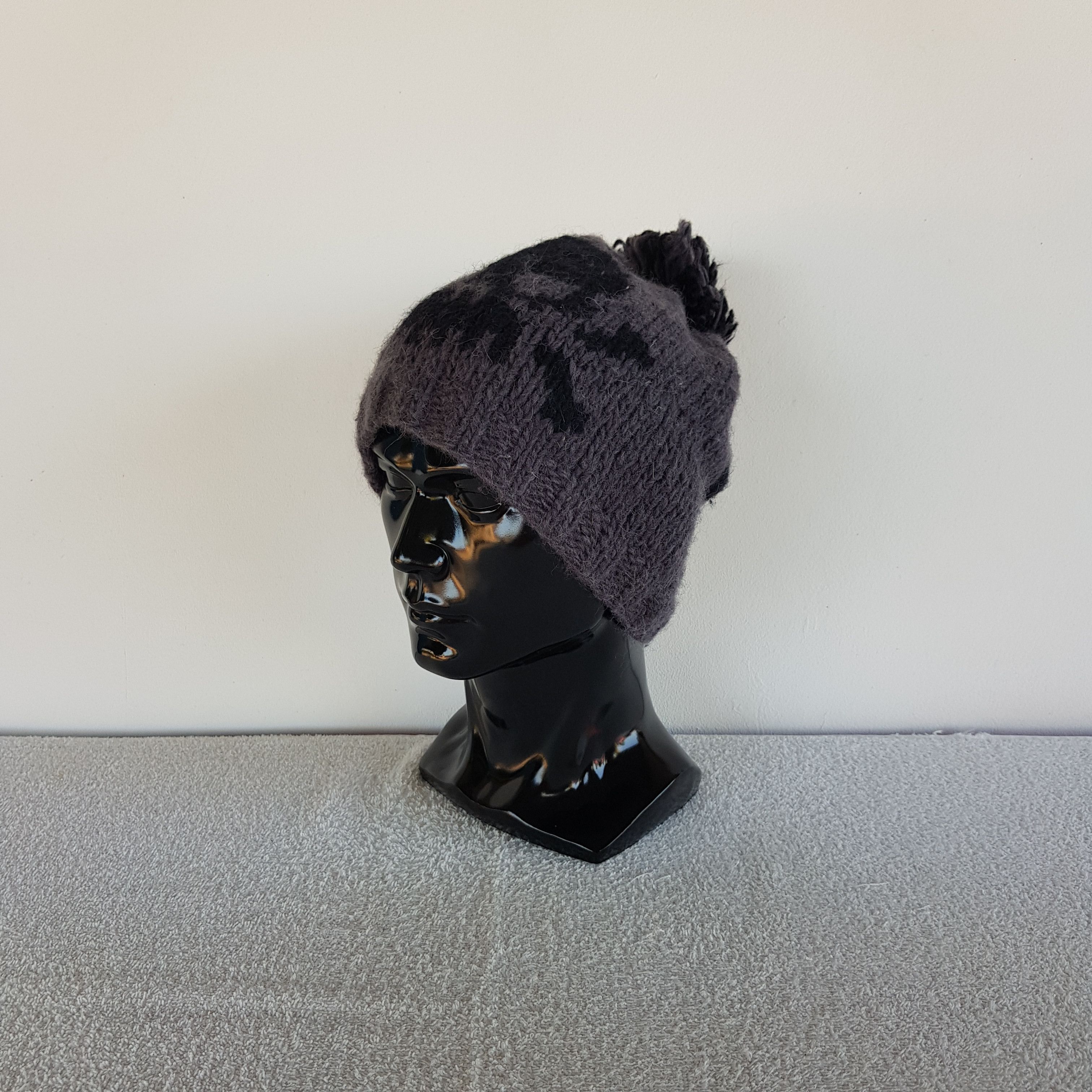 Homespun Knitwear × Japanese Brand Vintage Skulls Beanie Pom Pom Snow Caps Hats Size ONE SIZE - 1 Thumbnail