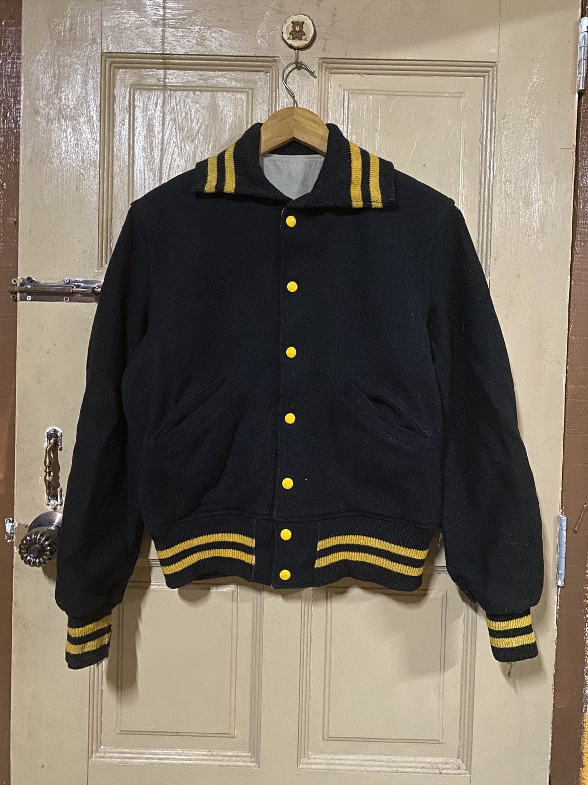 Vintage Vintage 1950s Butwin Varsity Jacket Black Yellow Made in USA Size US S / EU 44-46 / 1 - 3 Thumbnail