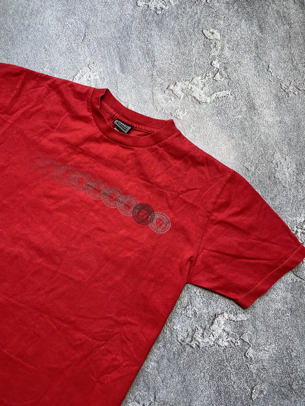 Versace Jeans Couture Versace jeans couture t shirt vintage size L Size US L / EU 52-54 / 3 - 2 Thumbnail