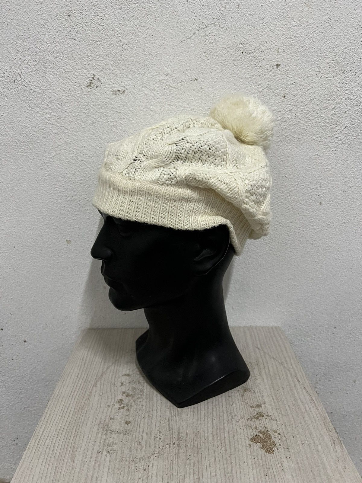 Uniqlo Uniqlo Crochet Beanie Hat Size ONE SIZE - 3 Thumbnail