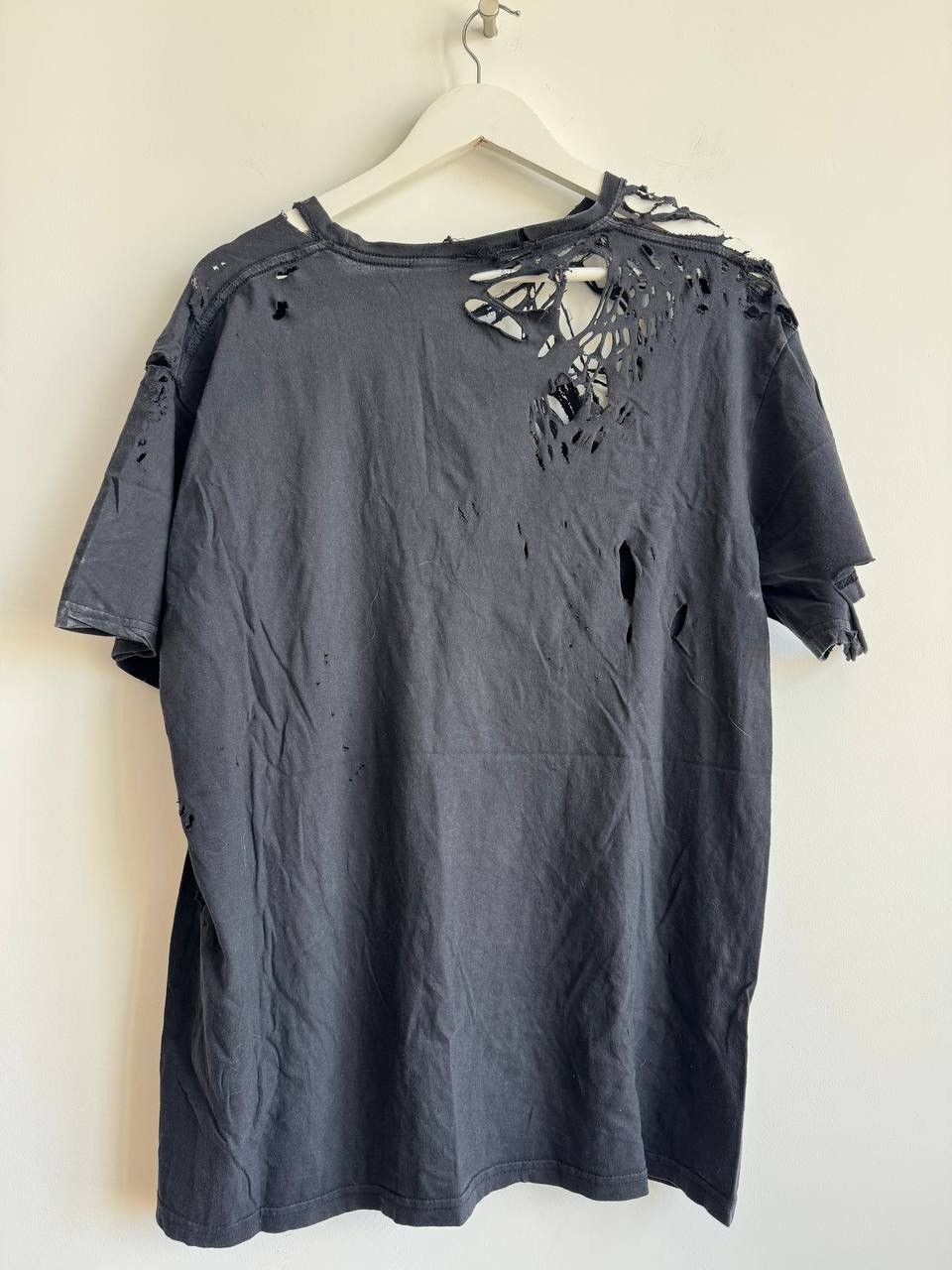 Vintage Vintage Distressed Faded Paperthin Wu Tang Tee Size US L / EU 52-54 / 3 - 6 Thumbnail