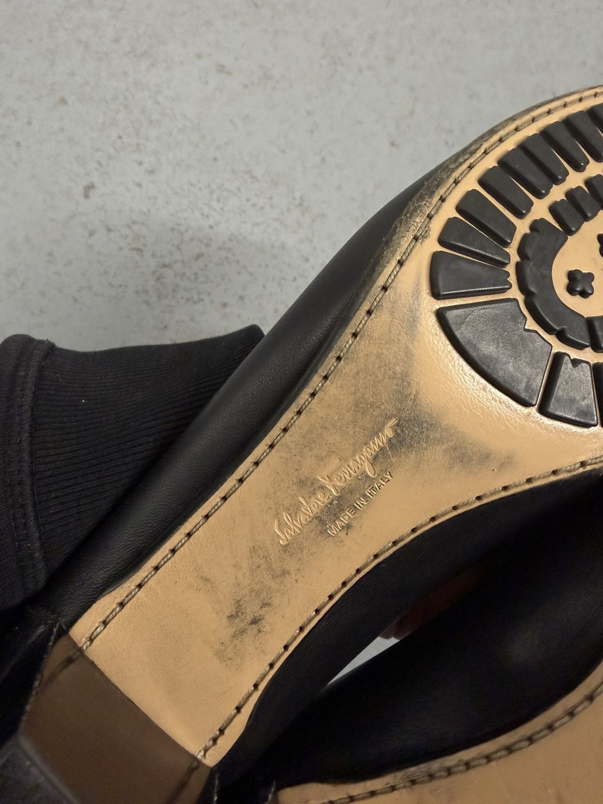 Salvatore Ferragamo Vintage Salvatore Ferragamo Leather Heels Size US 9 / IT 39 - 10 Thumbnail