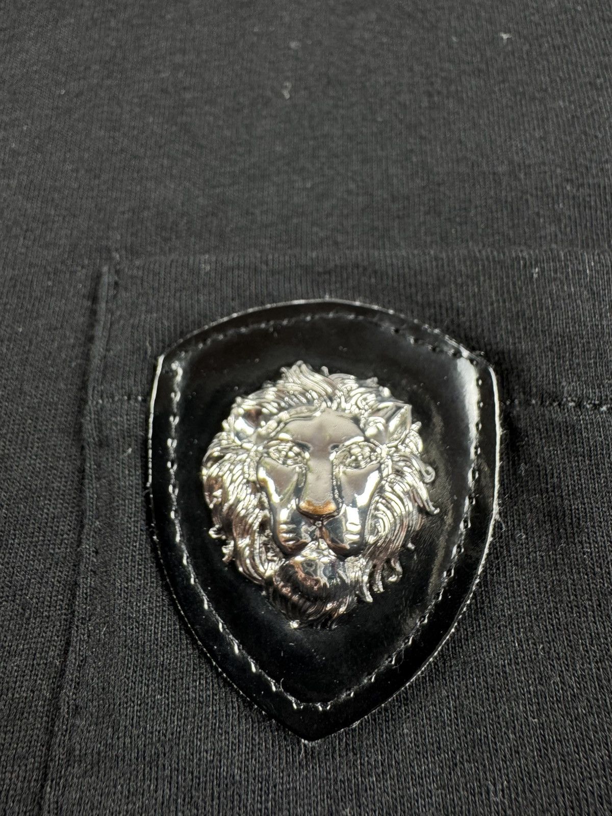 Versus Versace Versace 2016 Lion Head Pocket Basic Badge Jersey T Shirt Tee Size US M / EU 48-50 / 2 - 9 Thumbnail
