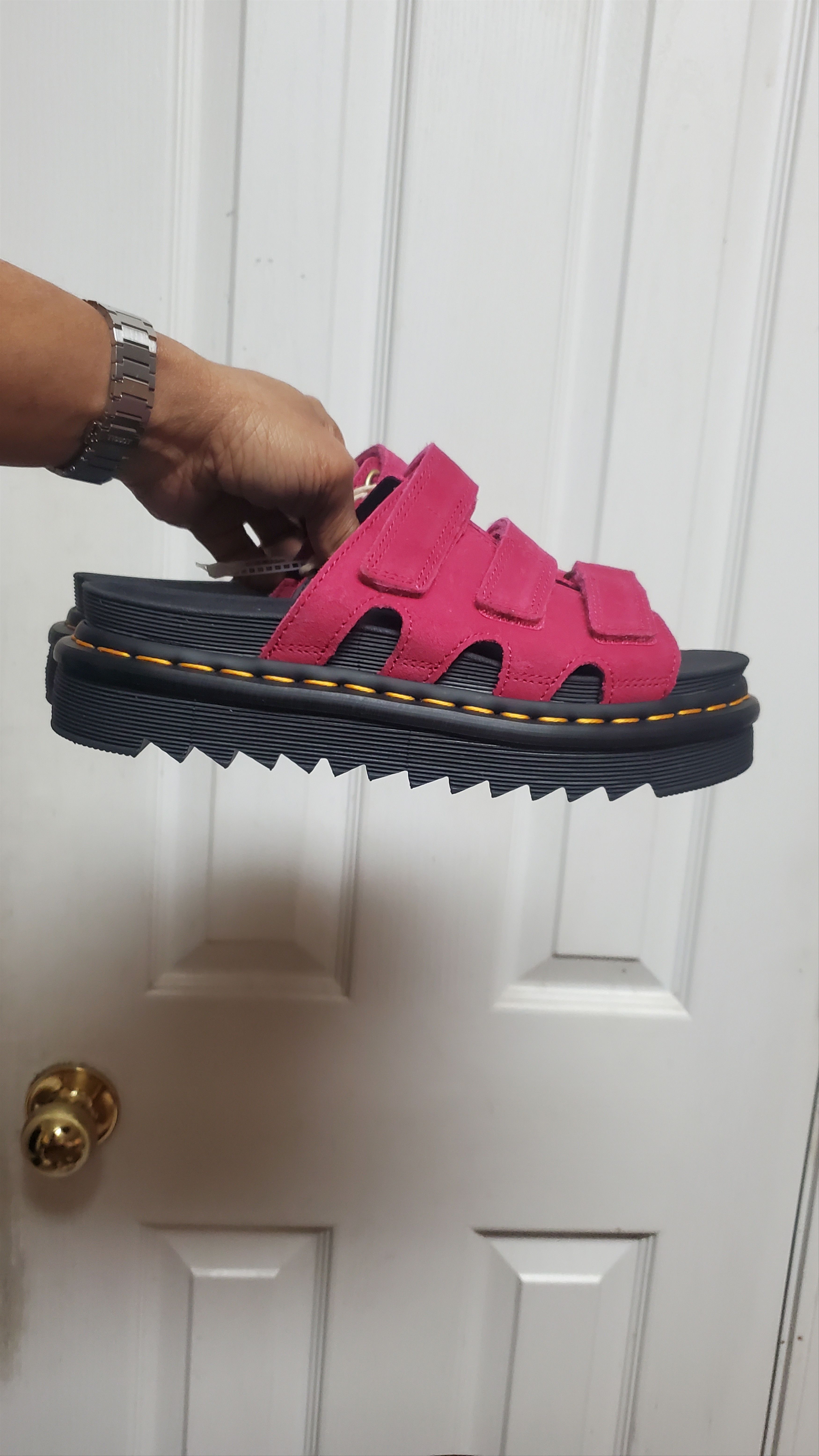Dr. Martens NEW DR MARTENS HOT PINK LEATHER PLATFORM SLIPPERS /SANDALS Size US 8 / IT 38 - 4 Thumbnail