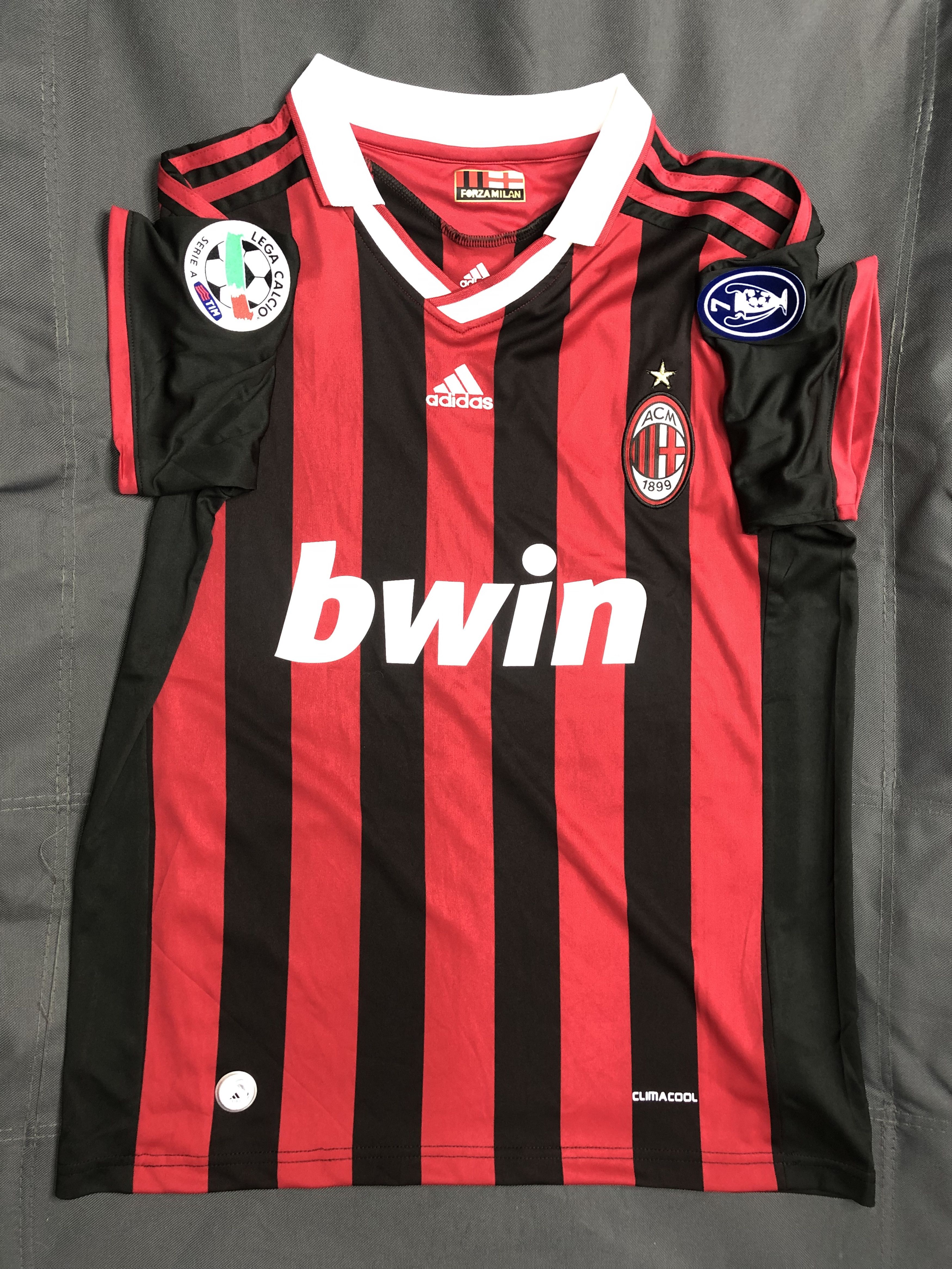 Vintage 10/11 AC Milan | Ronaldinho | Retro Home Jersey | Grailed