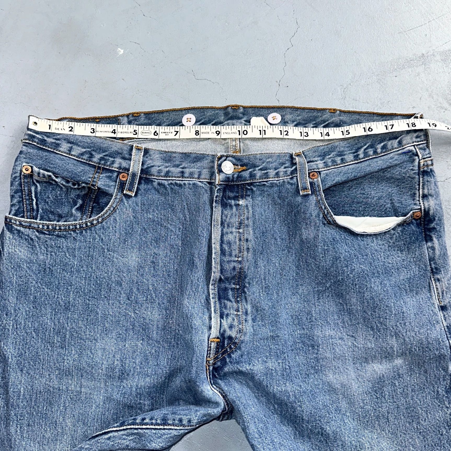 Levi's VINTAGE Levis 501 Jeans 90s XX Straight Leg Y2K Light Wash 40x30 Act 37x30 Size US 40 / EU 56 - 7 Thumbnail