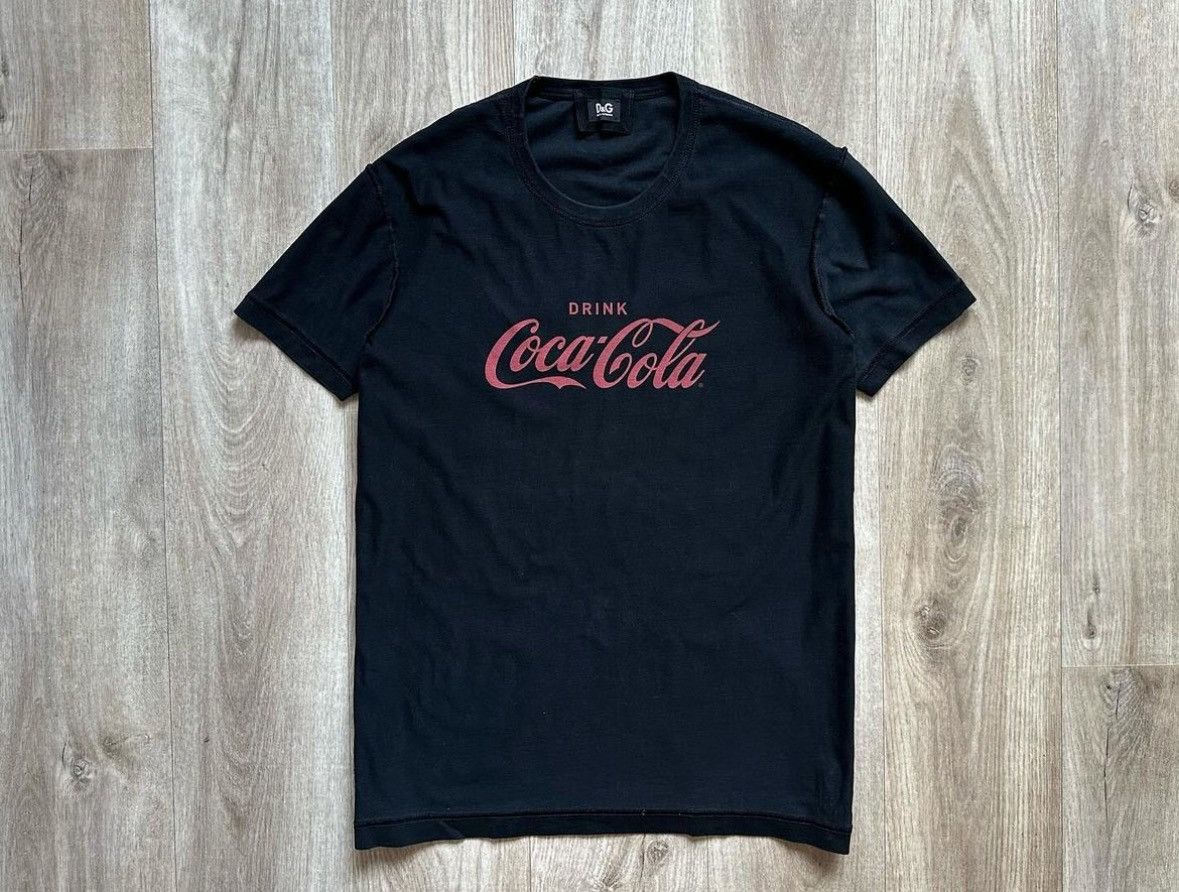 image of Design Vintage Dolce & Gabbana Coca Cola T-Shirt 2000S in Black, Men's (Size Medium)