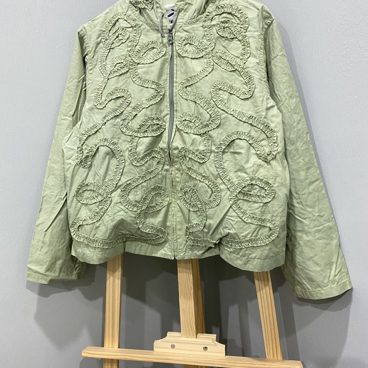 Hai Sporting Gear Archive Hai Sporting Gear IsseyMiyake 3D Swirl Ribbon Jacket Size M / US 6-8 / IT 42-44 - 5 Thumbnail