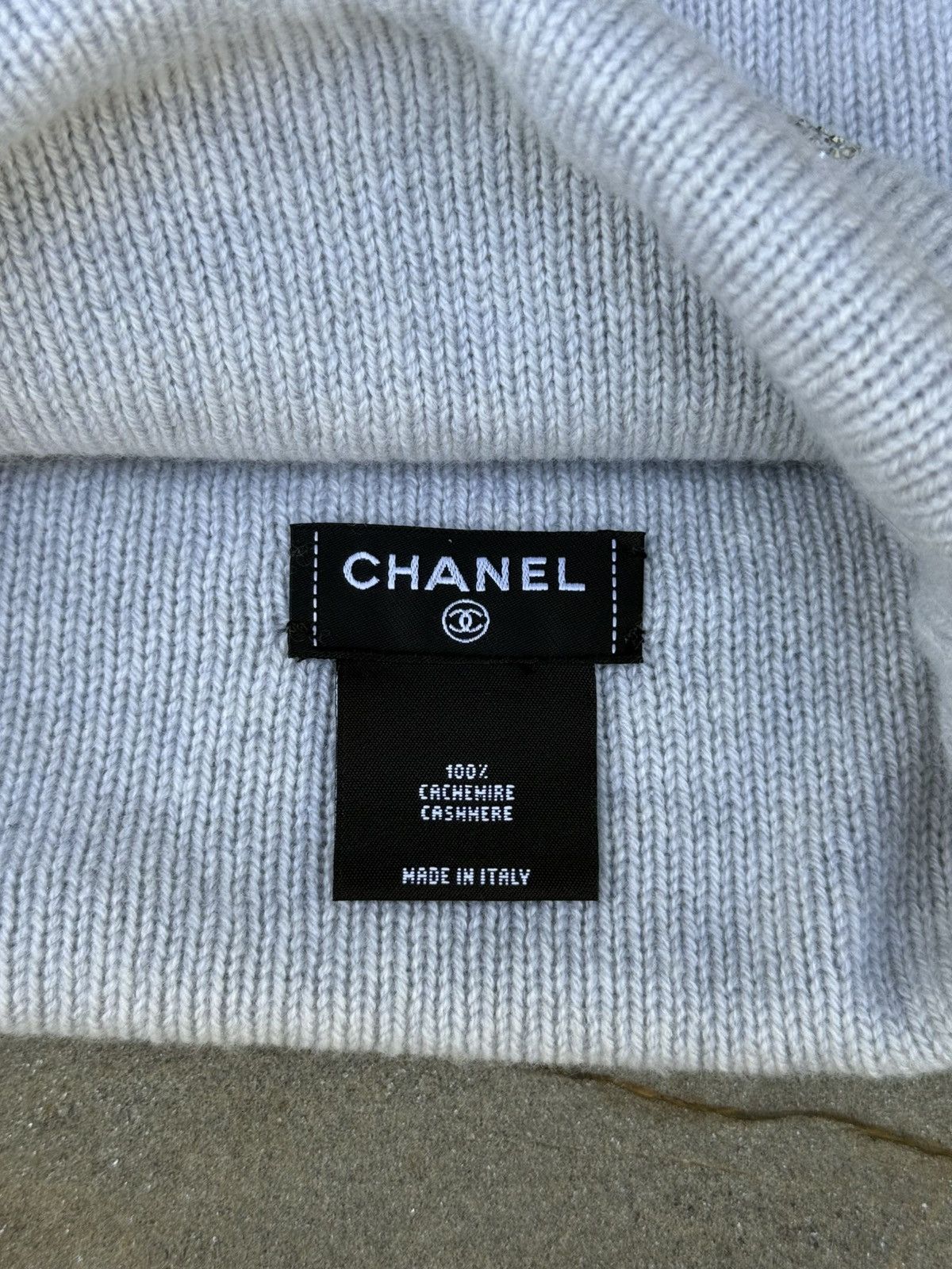 Chanel Chanel Crystal CC Heart Cashmere Beanie Size ONE SIZE - 5 Thumbnail