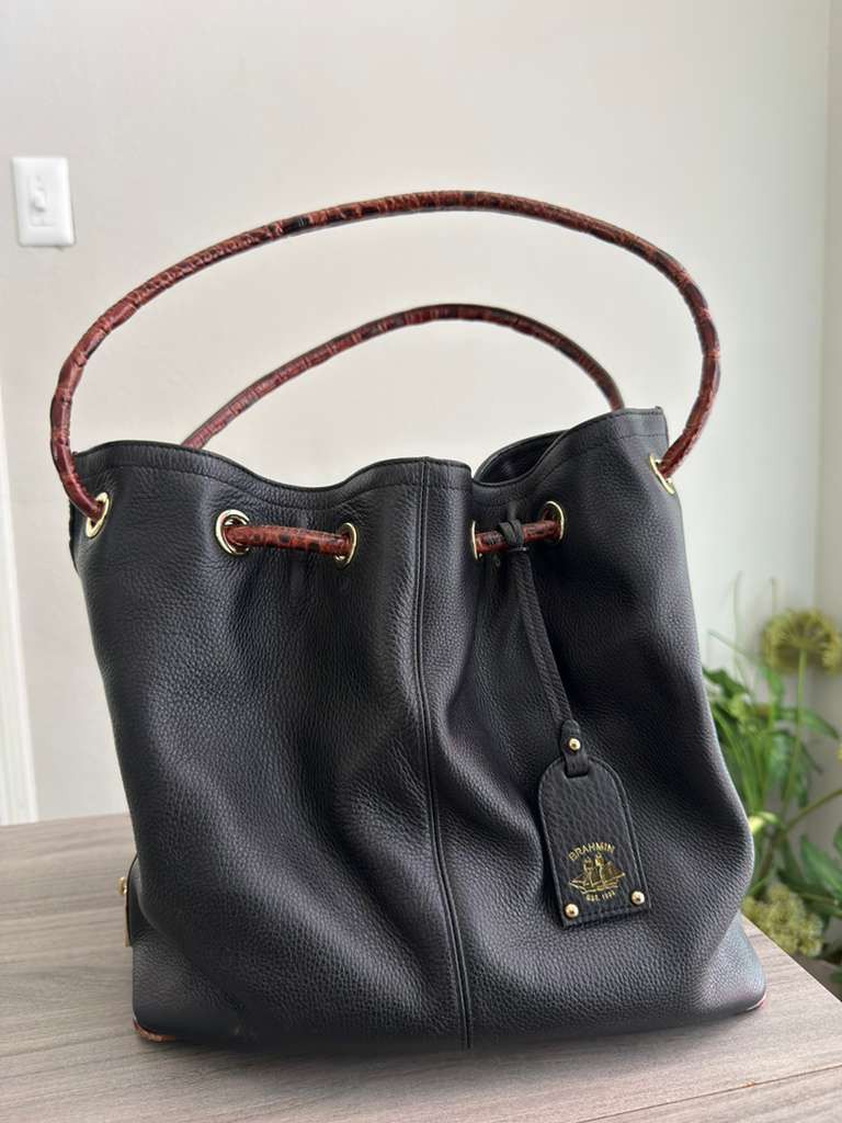BRAHMIN Brahmin Black Bucket Tote Pebbled Leather Red Crocodile Trim Size ONE SIZE - 1 Thumbnail
