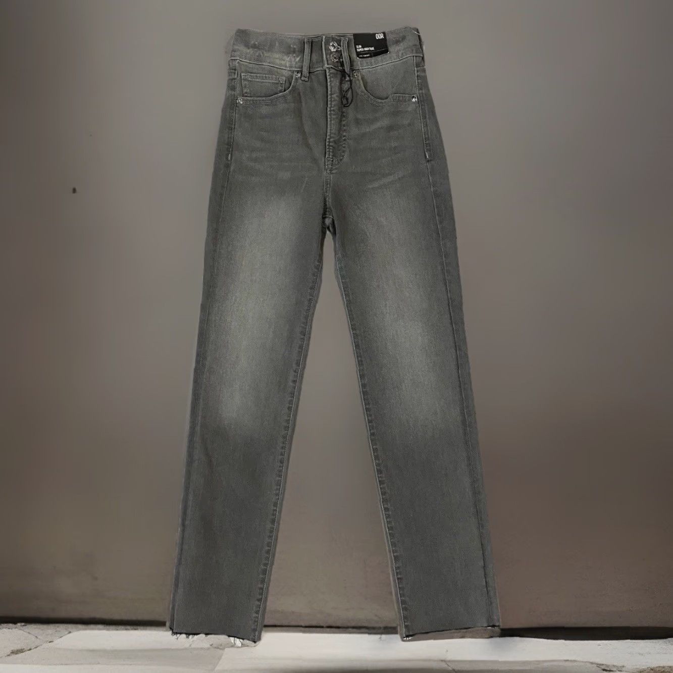 Express Express Jeans Slim Super High Rise Cropped Gray Stretch Raw Hem 00R Womens Jeans Size 40" / US 18 - 2 Thumbnail