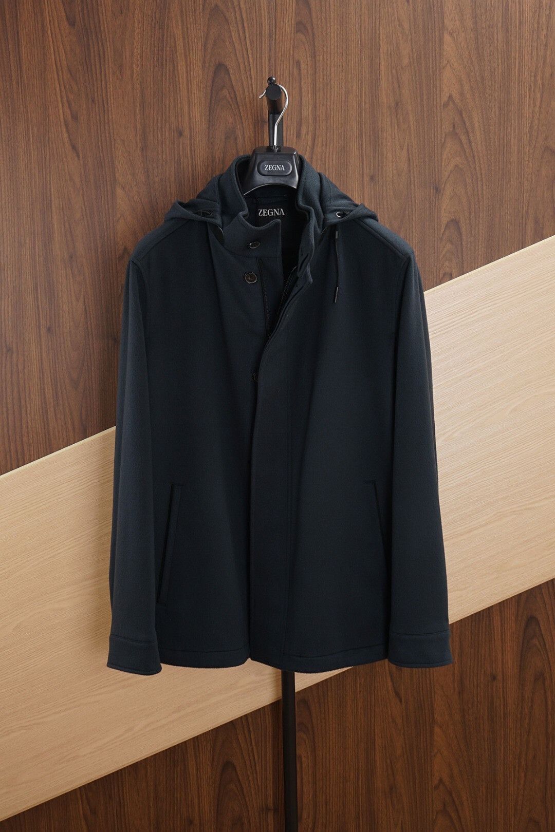 Ermenegildo Zegna ZEGNA Hooded Cashmere Jacket for Autumn Size US L / EU 52-54 / 3 - 1 Thumbnail