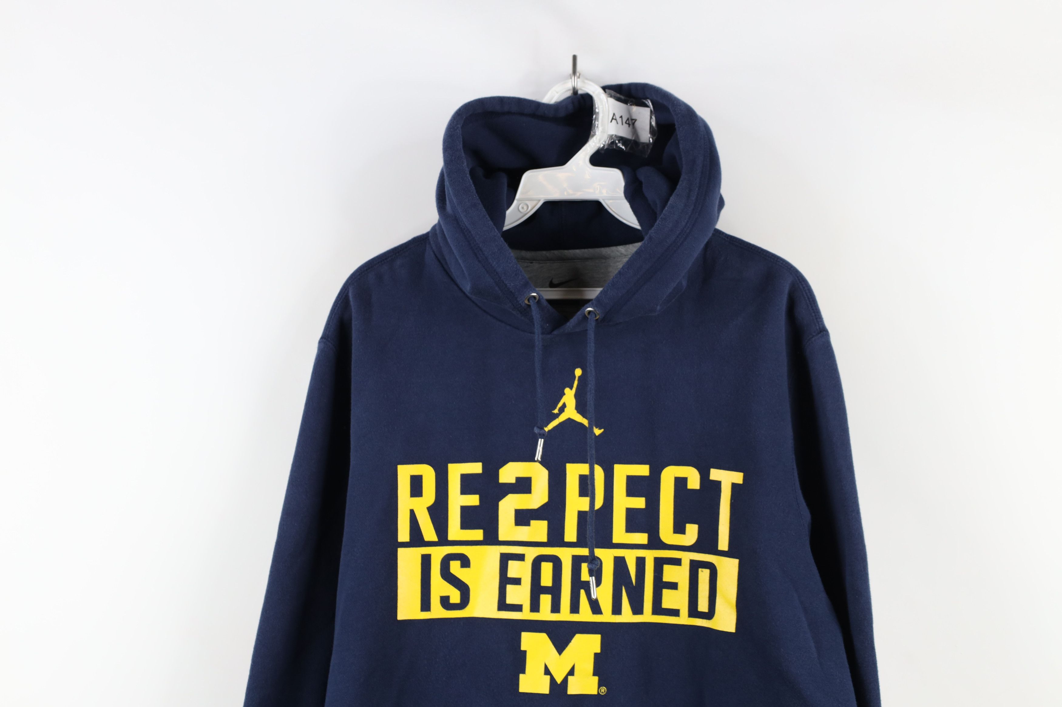 Nike × Vintage Nike Air Jordan Respect Earned University of Michigan Hoodie Size US L / EU 52-54 / 3 - 2 Thumbnail