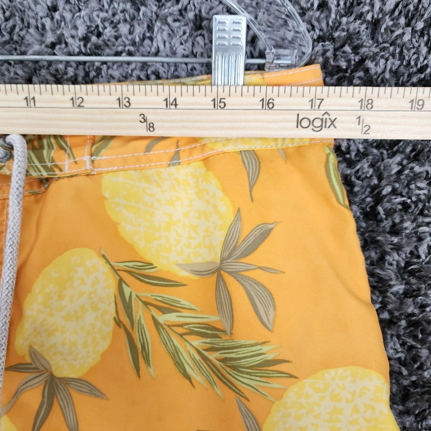 Banana Republic Banana Republic Shorts Mens Orange Fruit Board Shorts 34 Regular Size US 34 / EU 50 - 5 Thumbnail