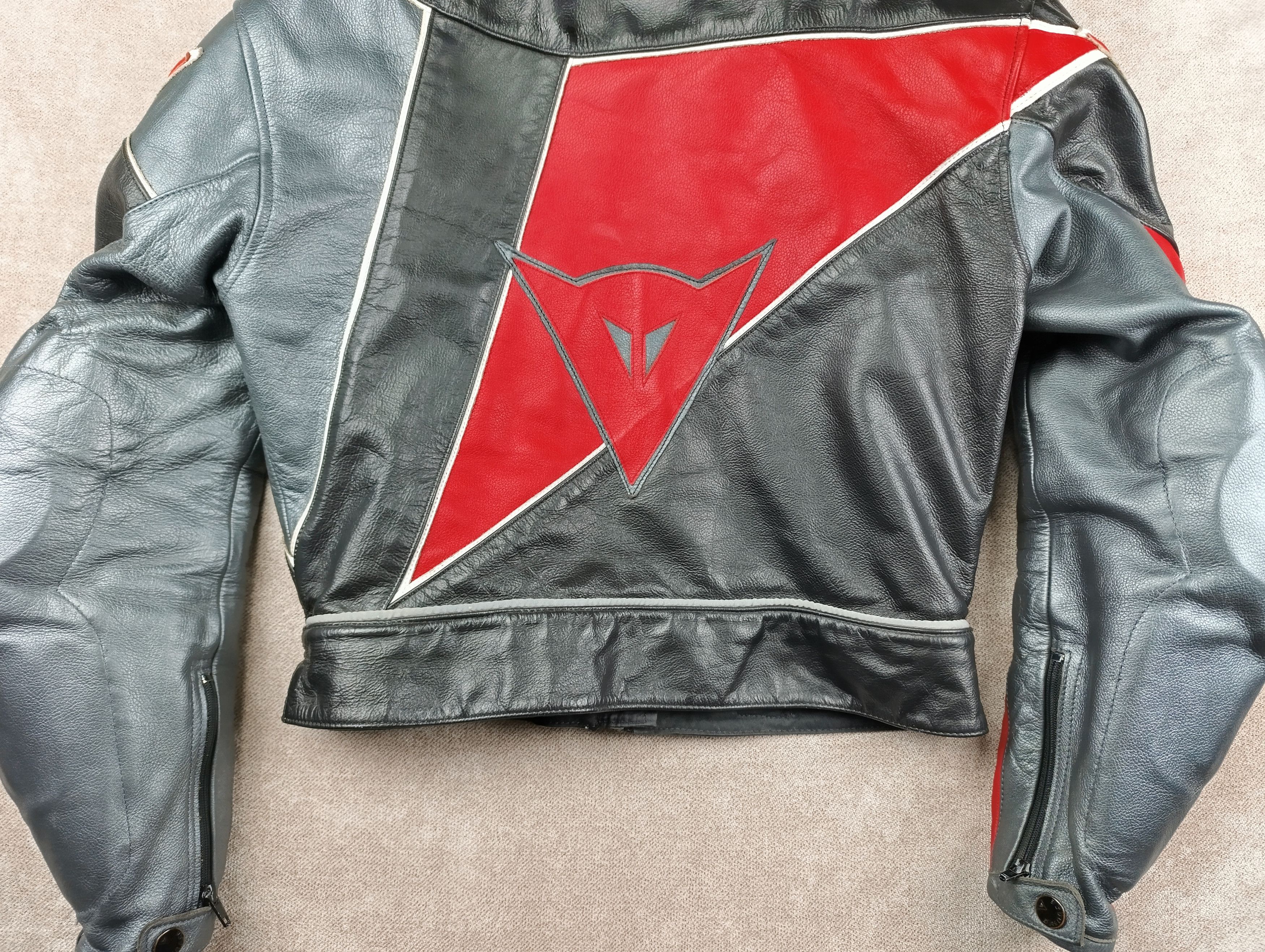 Dainese DAINESE WOMENS VINTAGE MOTORCYCLE #2 LEATHER JACKET Size M / US 6-8 / IT 42-44 - 20 Thumbnail
