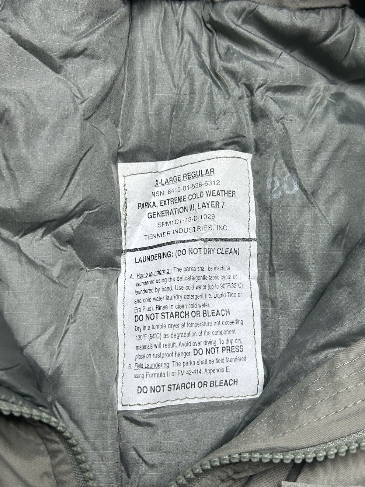 Vintage US Military Extreme Cold Weather Parka Gen III ECWGS XL Size US XL / EU 56 / 4 - 4 Thumbnail