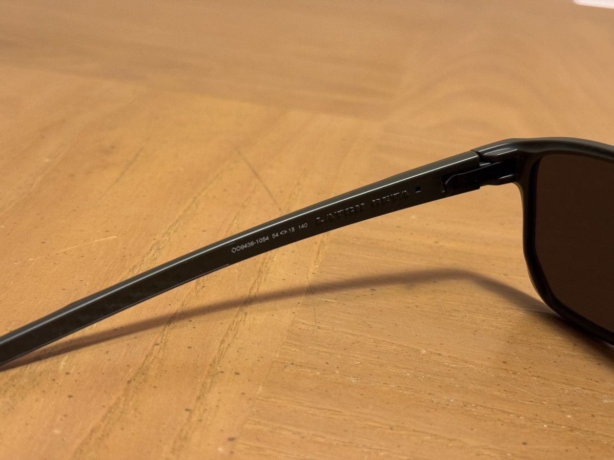 Oakley Oakley- Latch Beta- Frame Matte Olive- Lens Prizm Black Size ONE SIZE - 7 Thumbnail