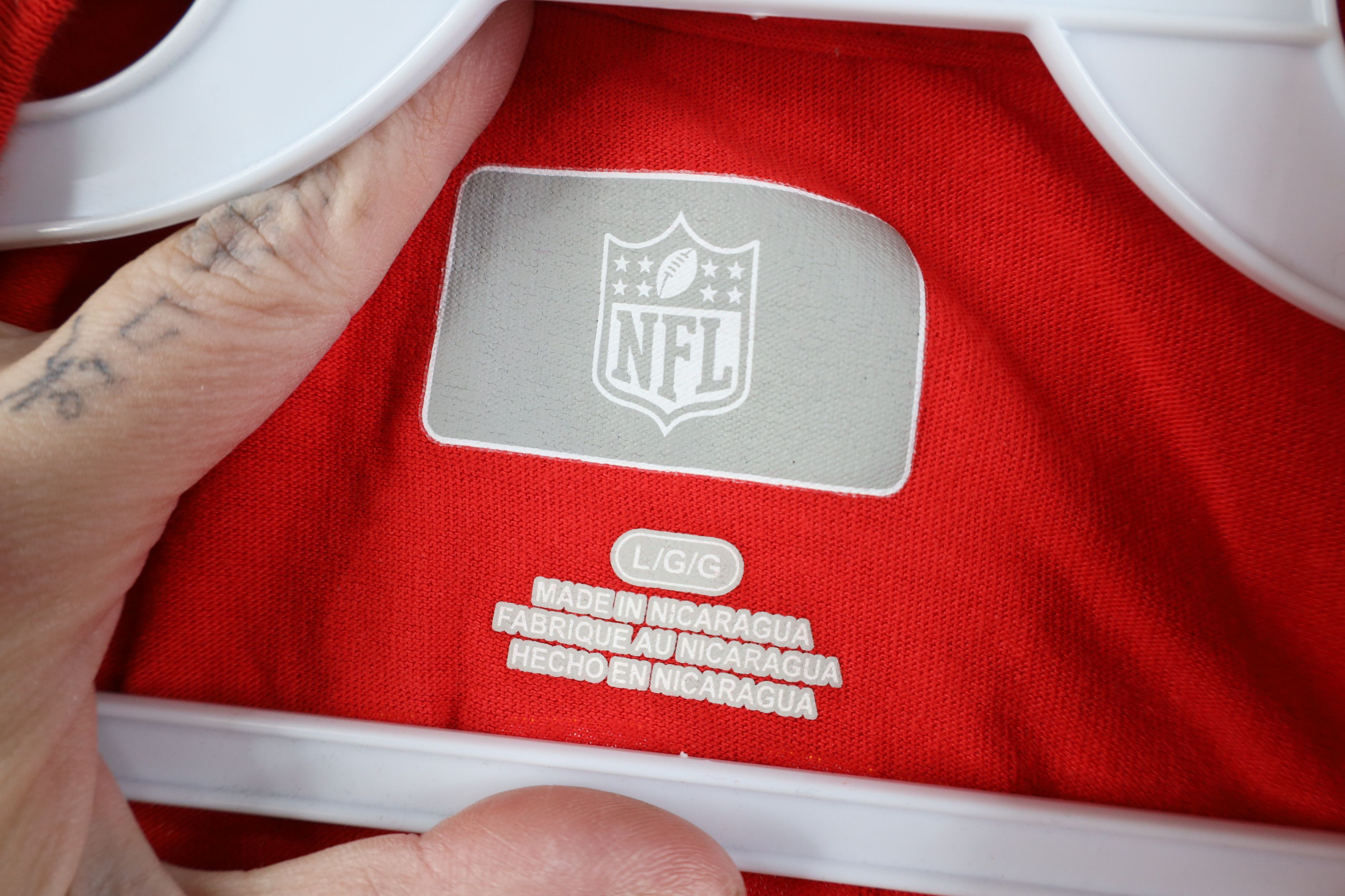 Vintage NFL LVII Patrick Mahomes Kansas City Chiefs Jersey T-Shirt Size US L / EU 52-54 / 3 - 8 Thumbnail