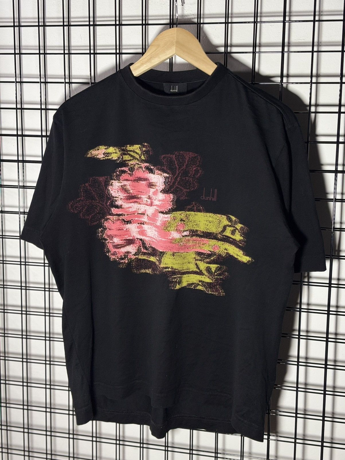 Diesel black Dunhill men's t-shirt featuring a stylized floral . Size US M / EU 48-50 / 2 - 1 Thumbnail