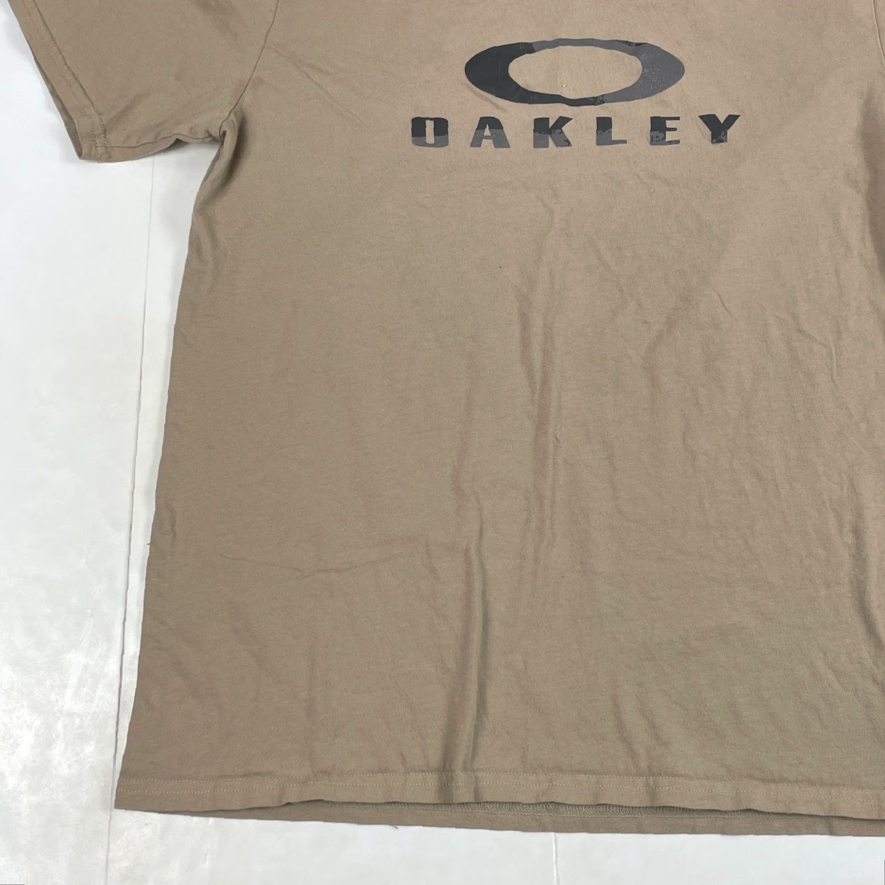 Oakley Oakley Shirt Men Large Beige Short Sleeve Skater Logo T-Shirt Size US L / EU 52-54 / 3 - 5 Thumbnail