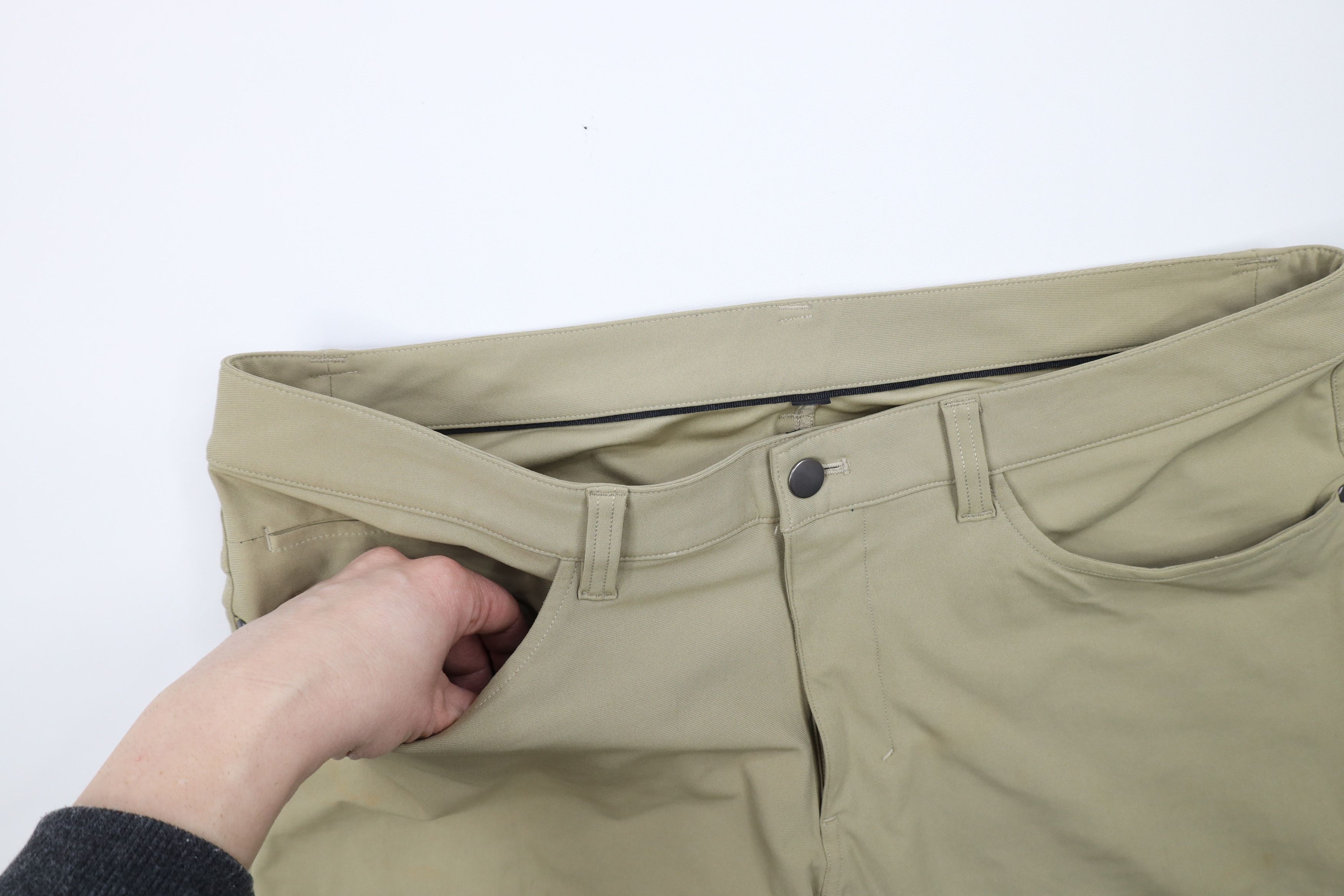 Lululemon × Vintage Lululemon Straight Leg ABC Chinos Chino Pants Khaki Tan Size US 34 / EU 50 - 10 Thumbnail