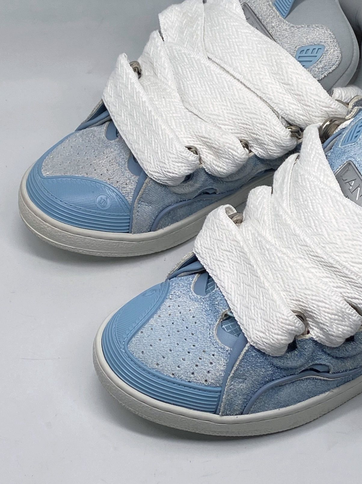 Lanvin Lanvin Unisex Curb Denim-Effect Leather Sneakers size 40 Size US 10 / IT 40 - 4 Thumbnail