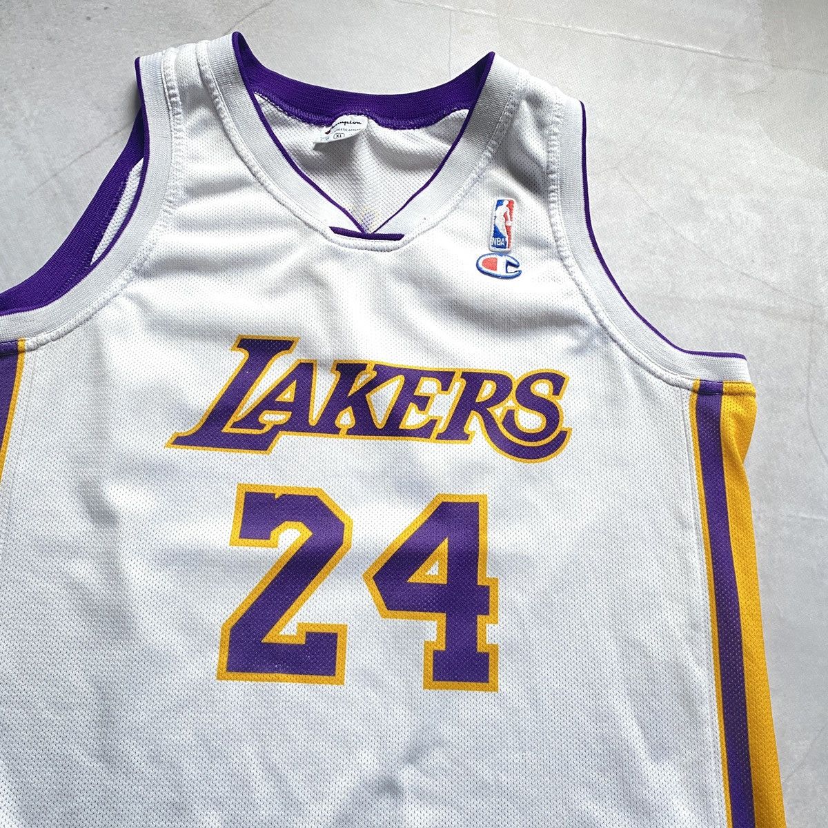 NBA × Vintage Vintage Lakers Kobe Bryant 24 8 Nba Champion Jersey 90s Size US XL / EU 56 / 4 - 2 Thumbnail