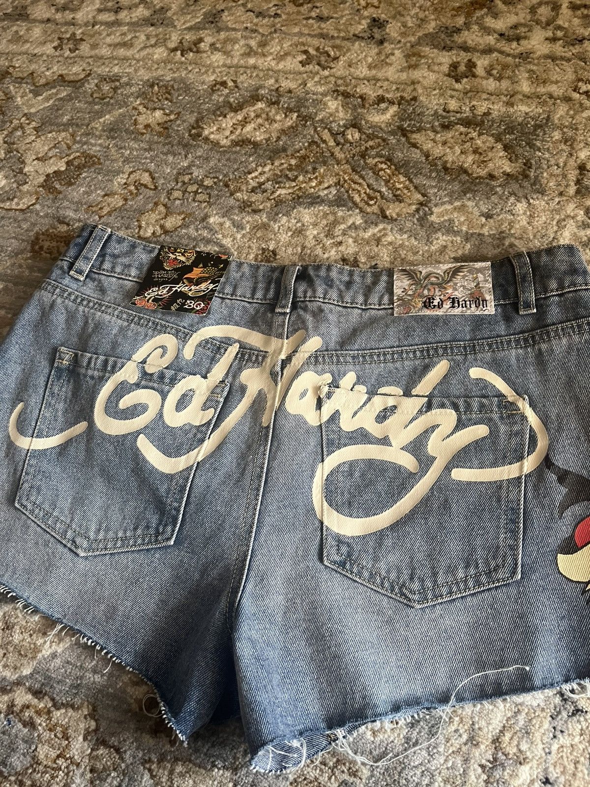 Ed Hardy LOVE ETERNAL MINI SHORTS Size 30" / US 8 / IT 44 - 4 Thumbnail